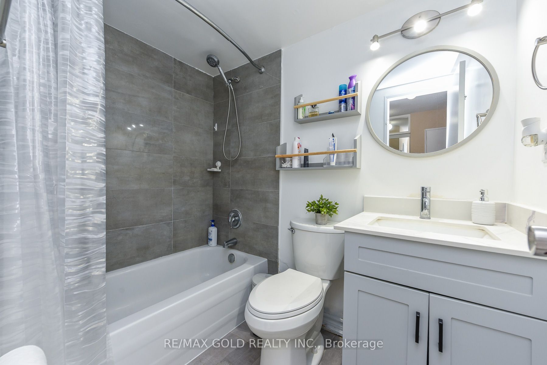 2645 Kipling Avenue 812 Property Photo 13