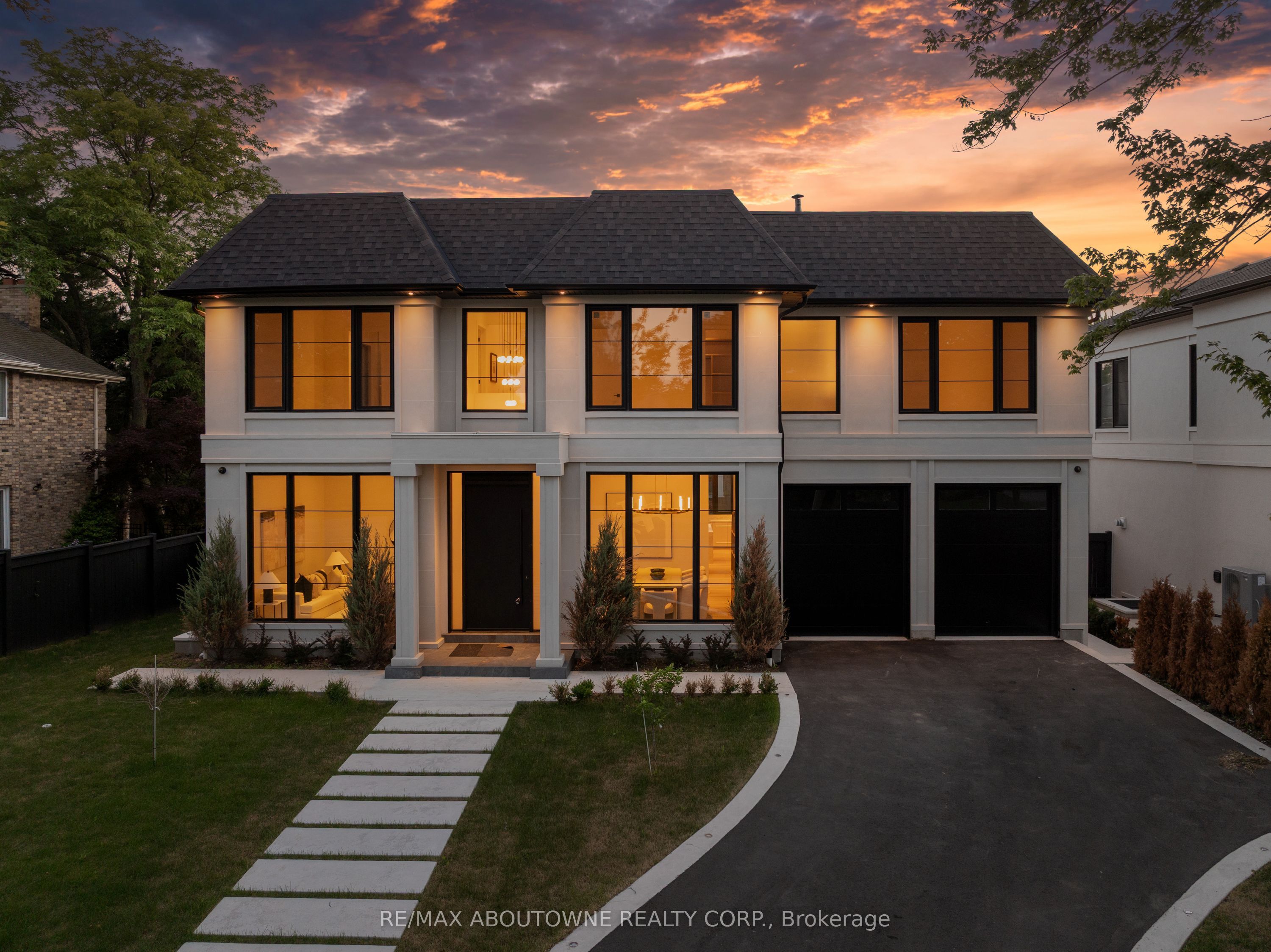 146 Third Line Property Photo 2