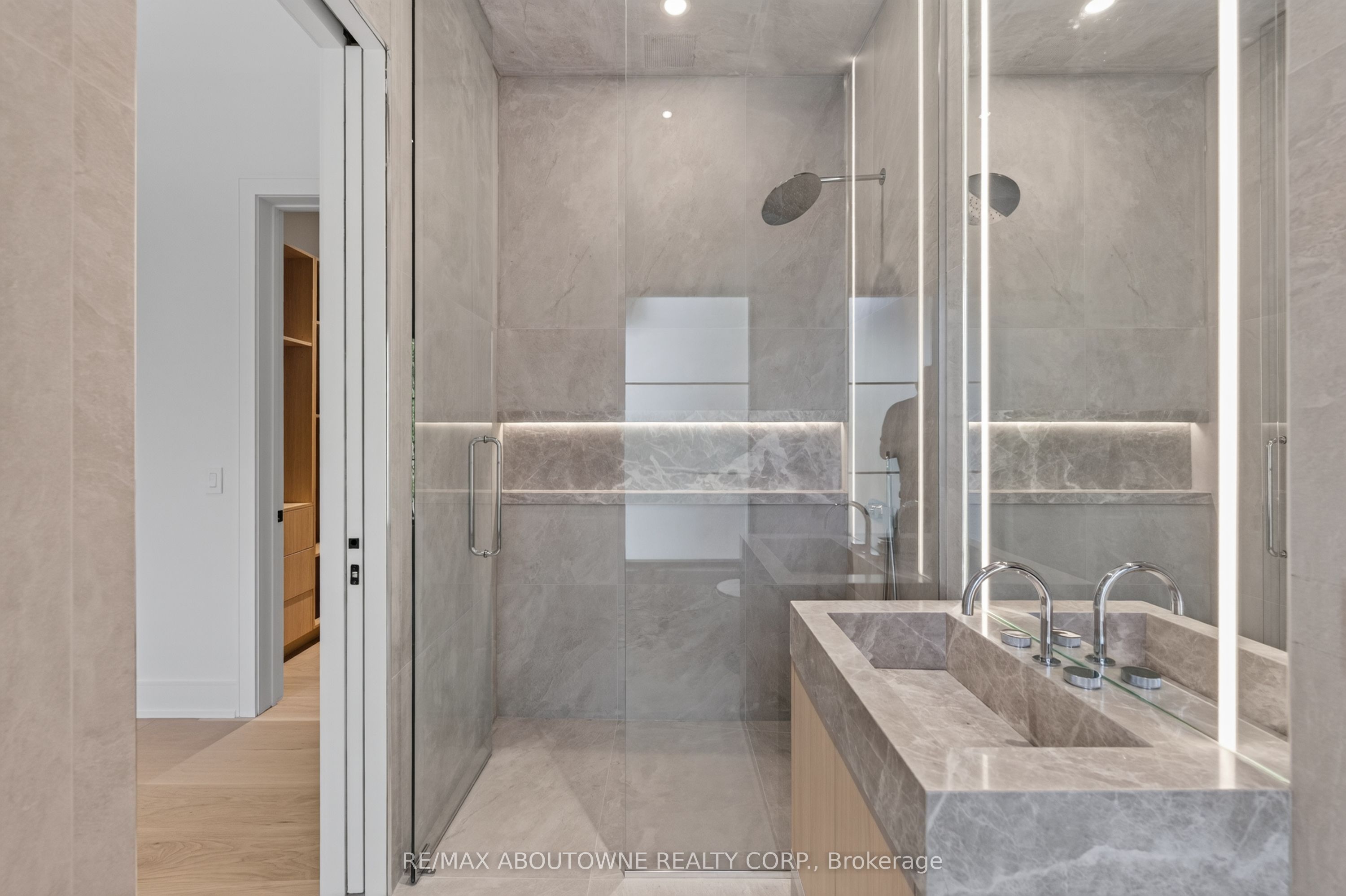 146 Third Line Property Photo 32