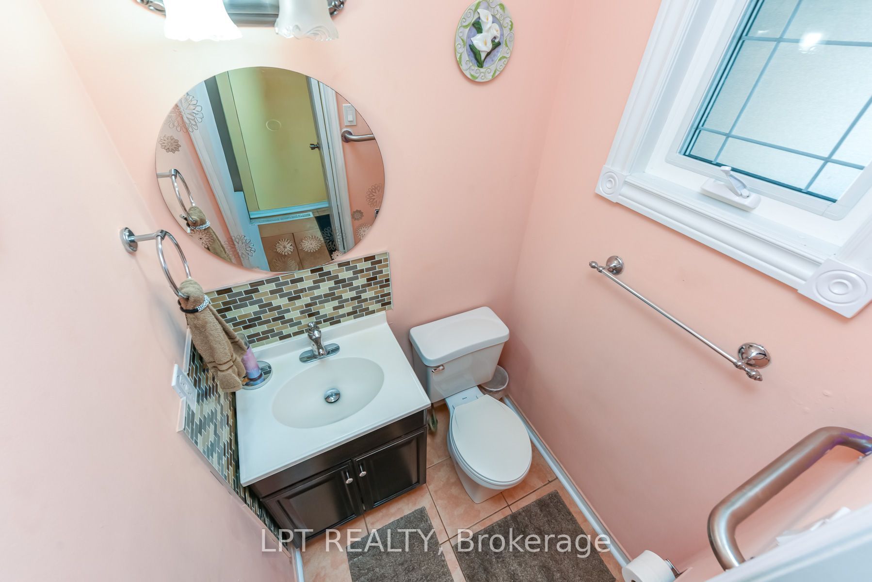 67 Kay Drive Property Photo 5