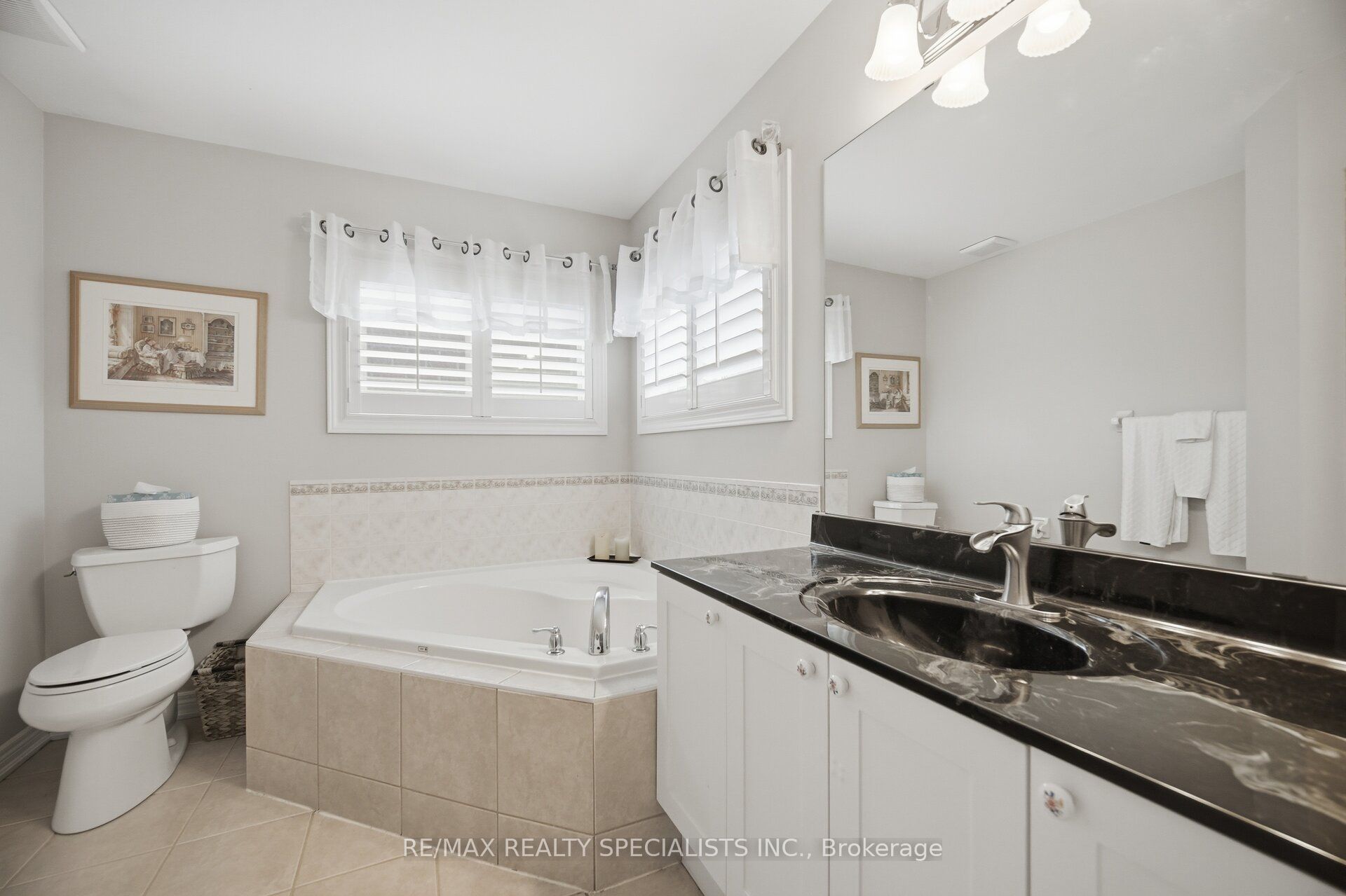187 Cooke Crescent Property Photo 21