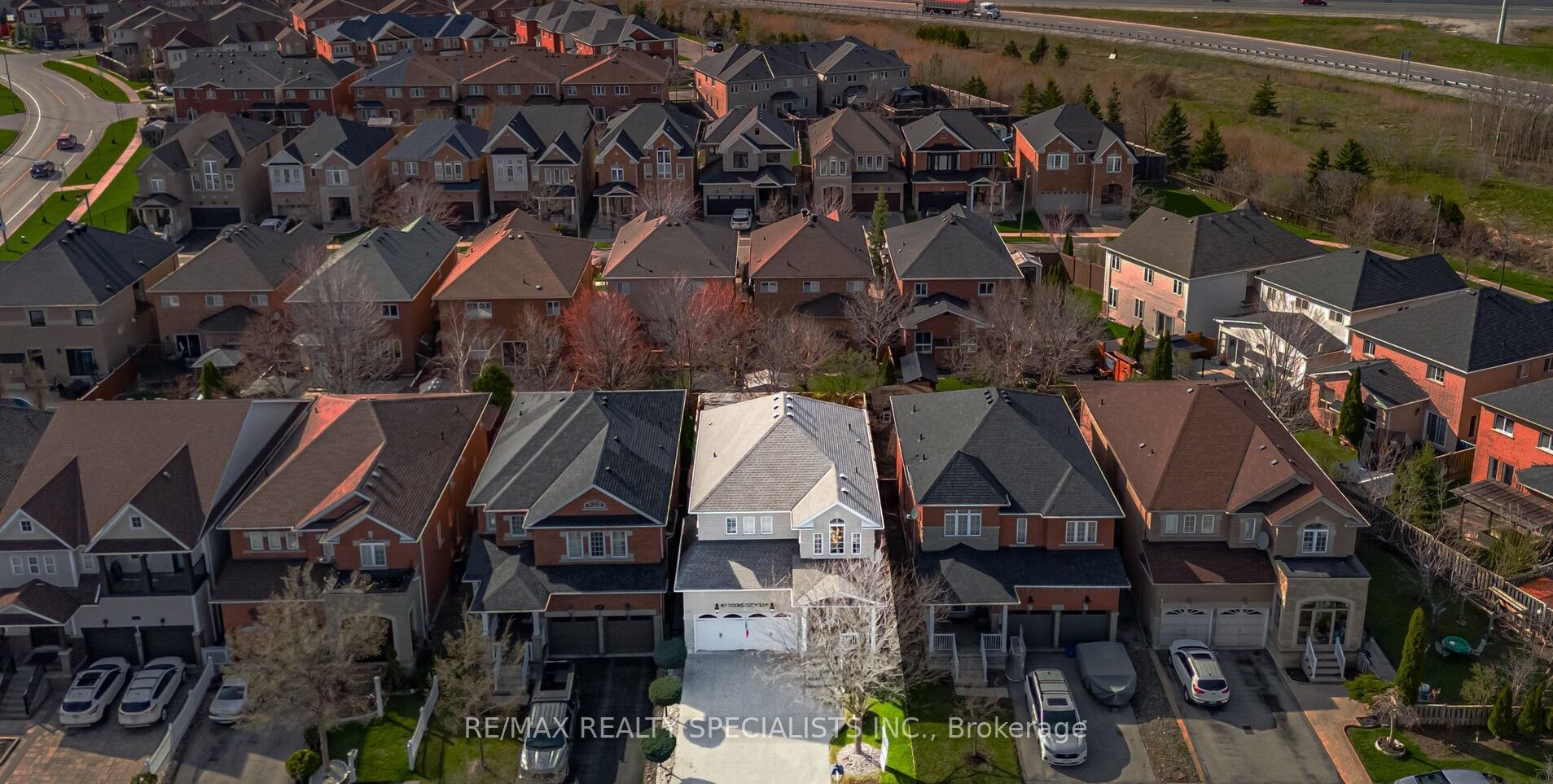 187 Cooke Crescent Property Photo 41