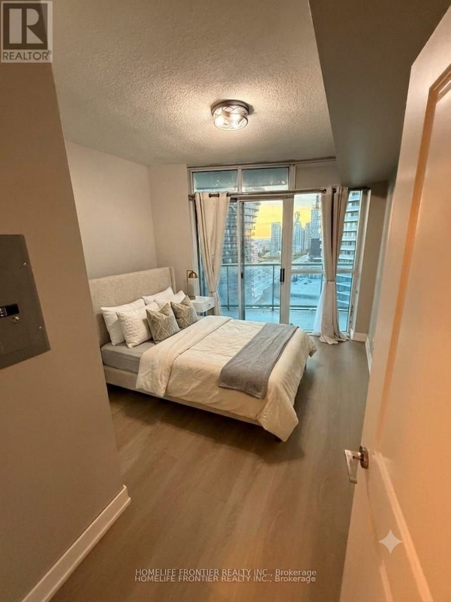 80 Absolute Avenue 2607 Property Photo 3
