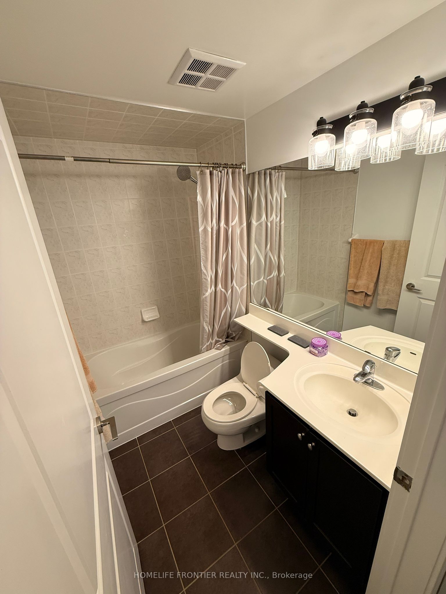 80 Absolute Avenue 2607 Property Photo 14