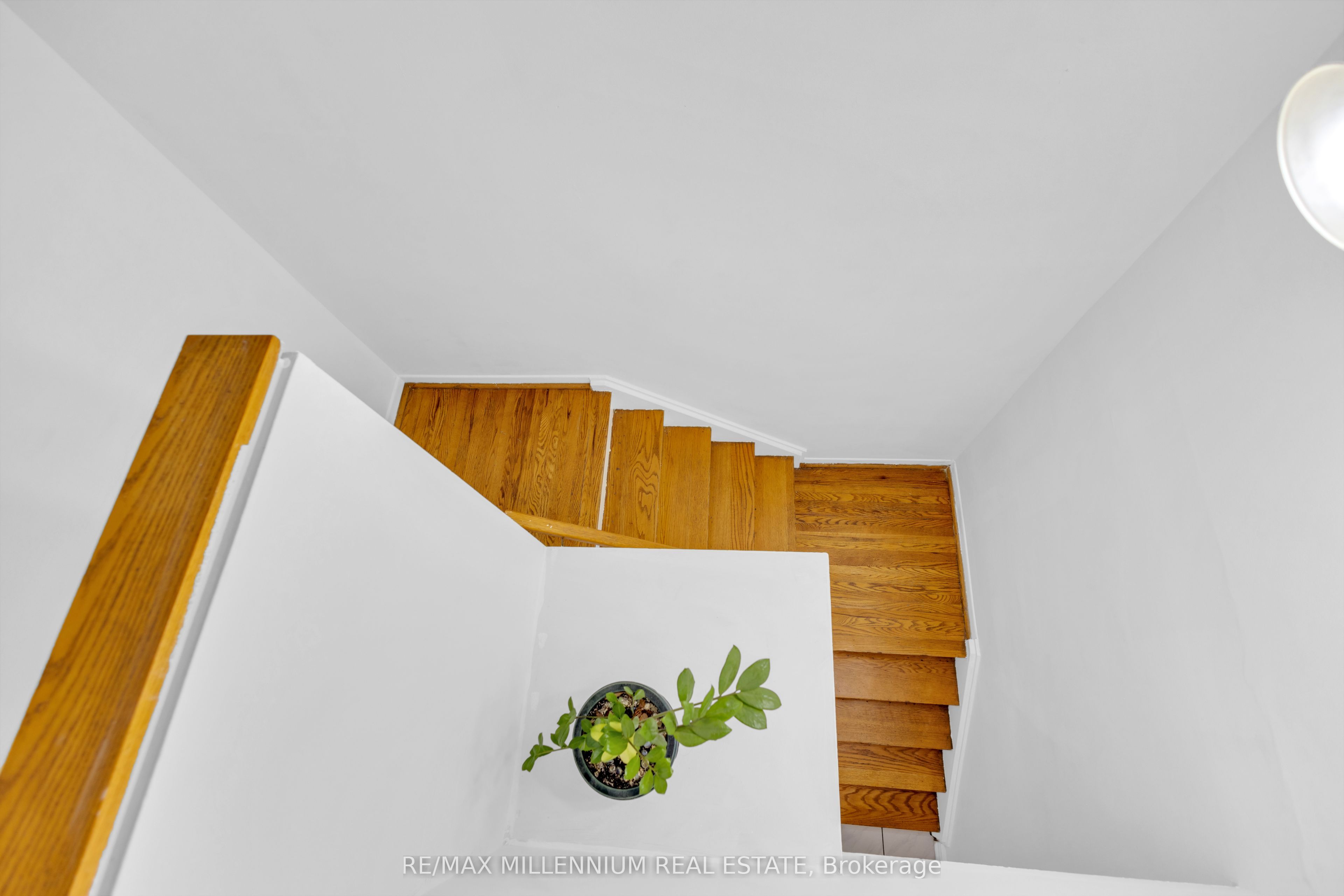 79 Driftwood Avenue 62 Property Photo 17