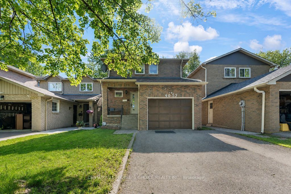 4053 Trapper Crescent Property Photo 1