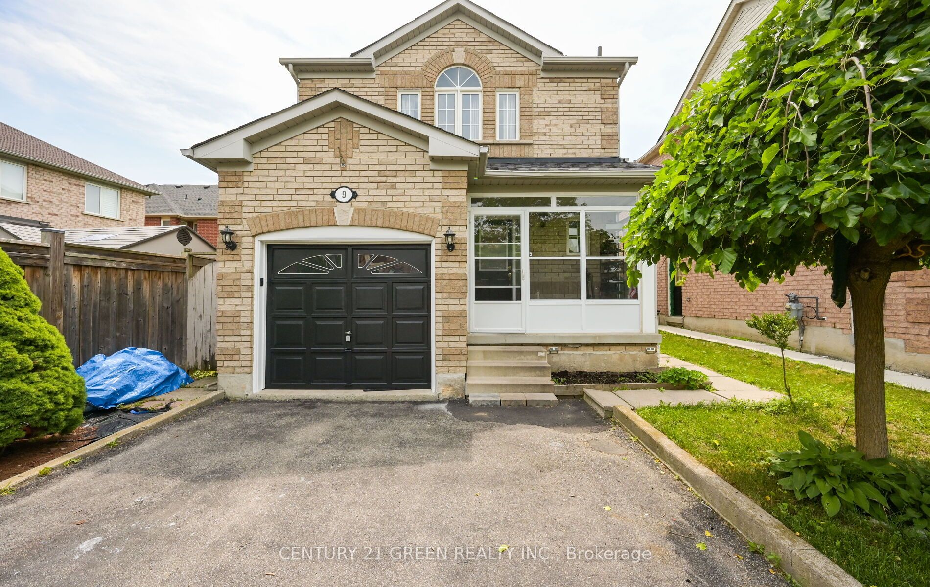 9 Weatherell Drive Property Photo 1