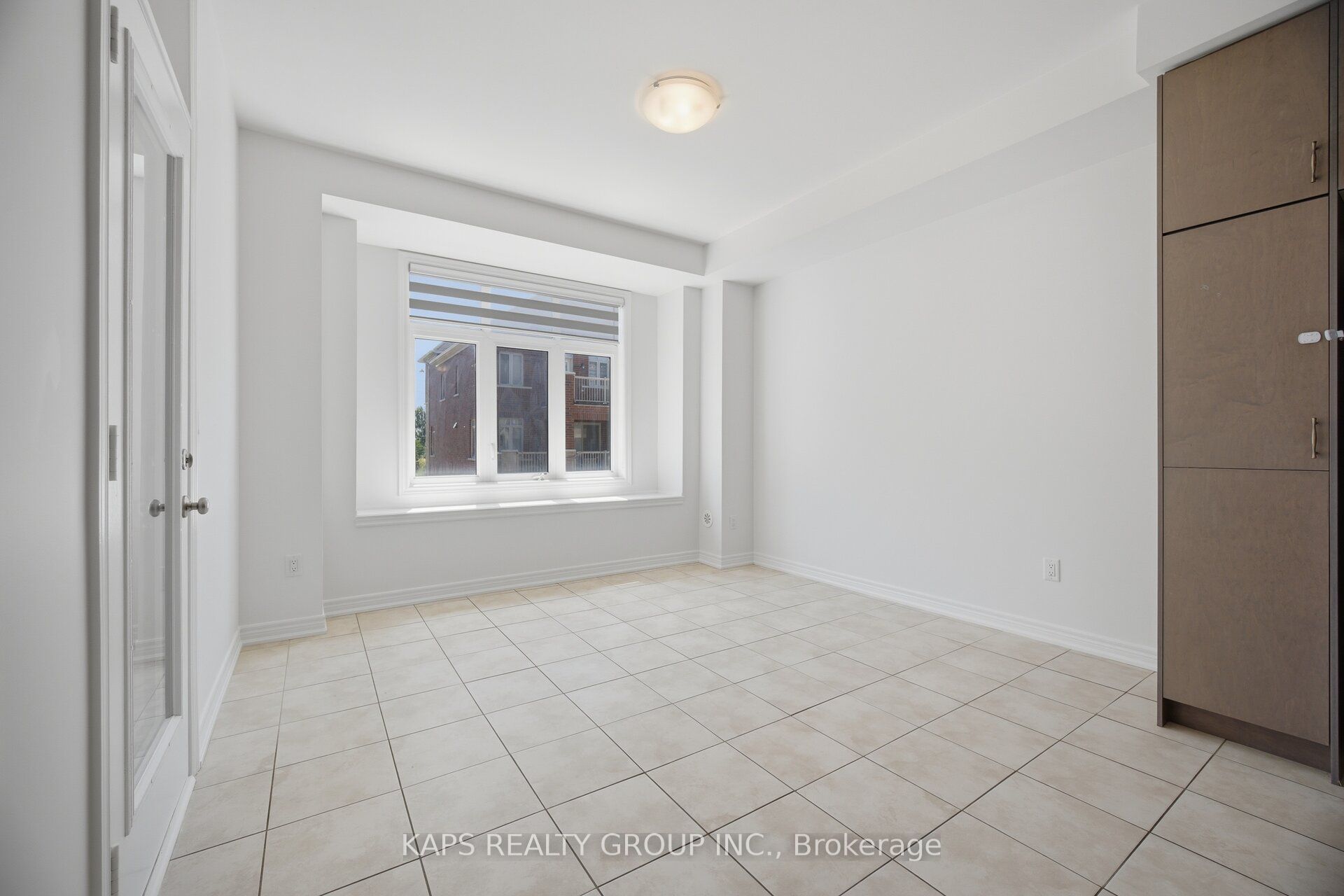 497 Manhattan Common Property Photo 20