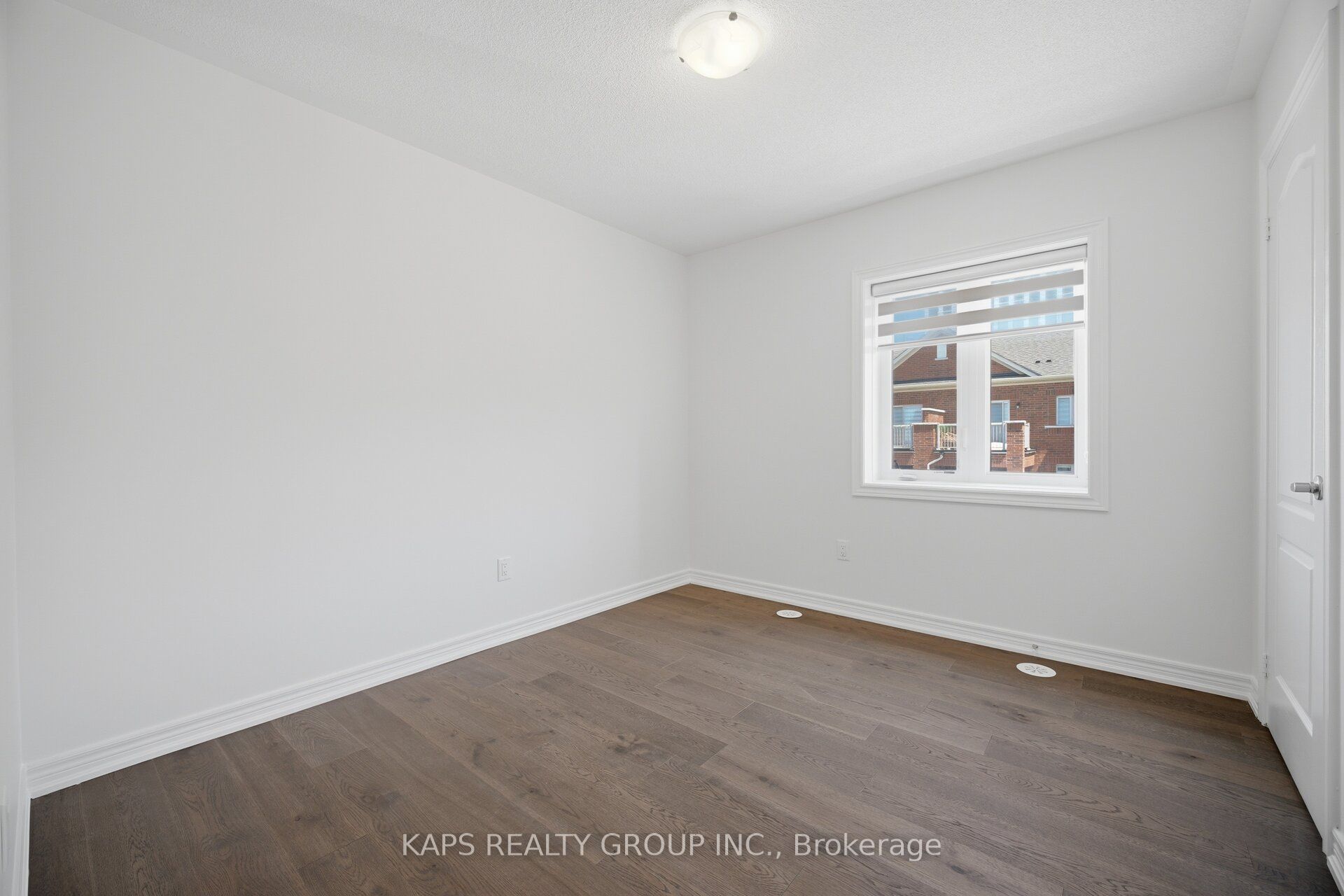 497 Manhattan Common Property Photo 36