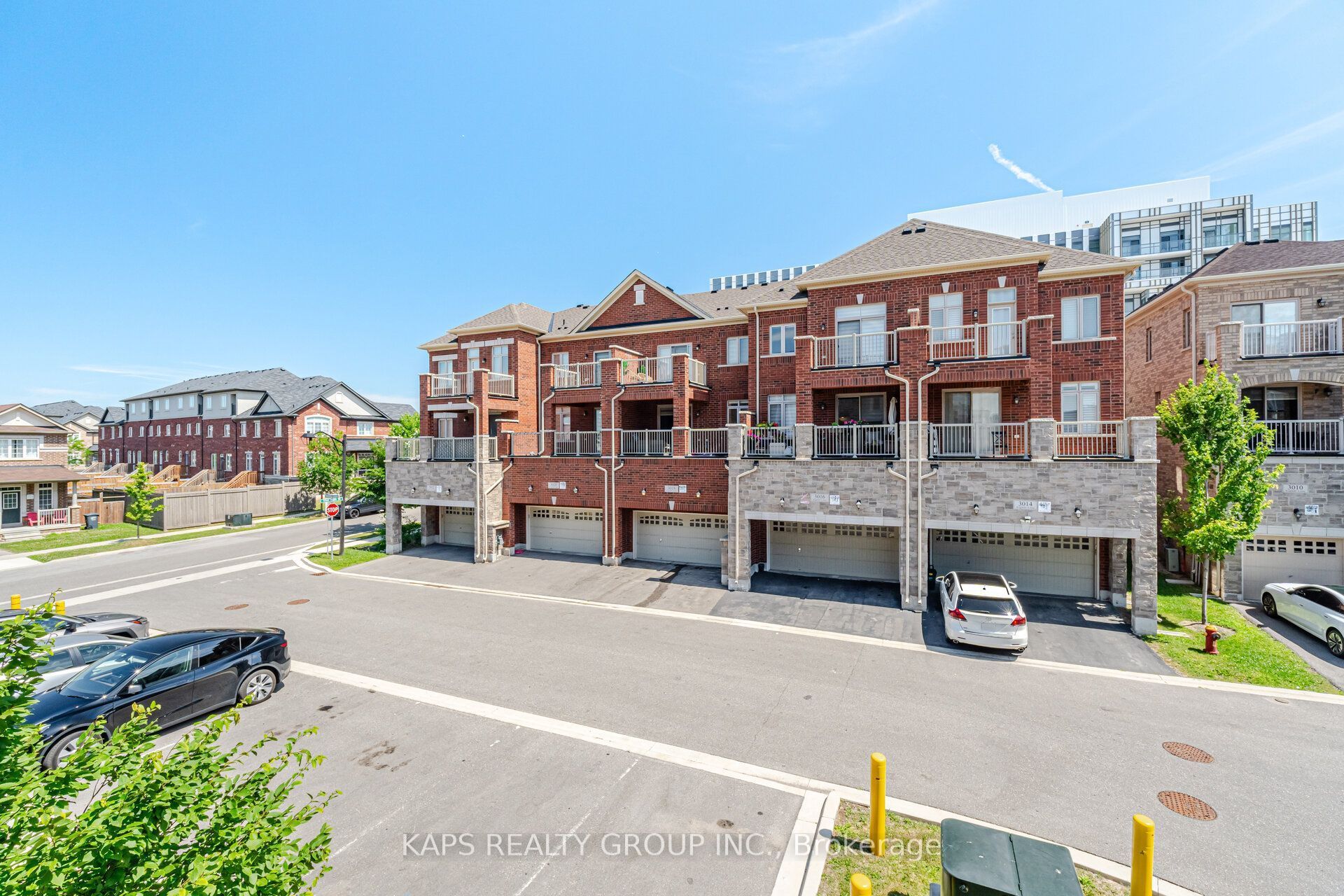 497 Manhattan Common Property Photo 47