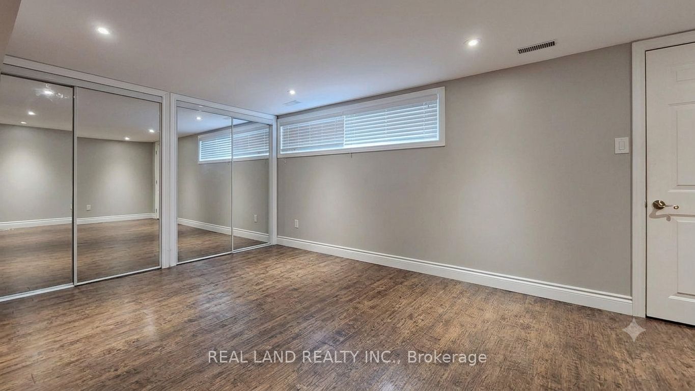 26 Glamis Avenue Property Photo 1