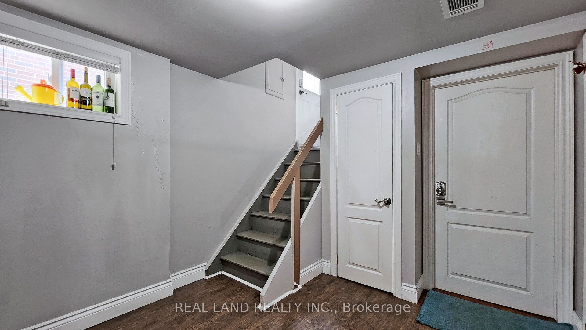 26 Glamis Avenue Property Photo 9