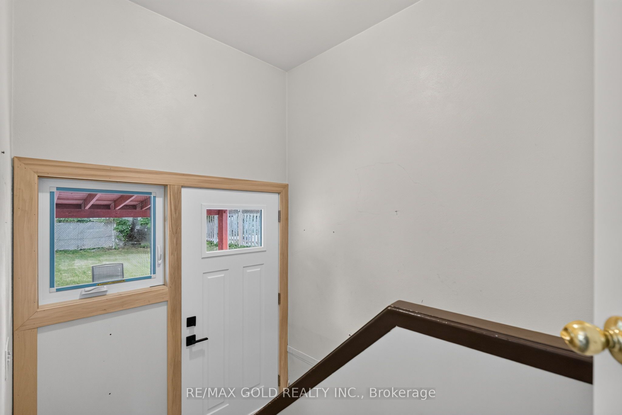 182 Mcmurchy Avenue S Property Photo 35