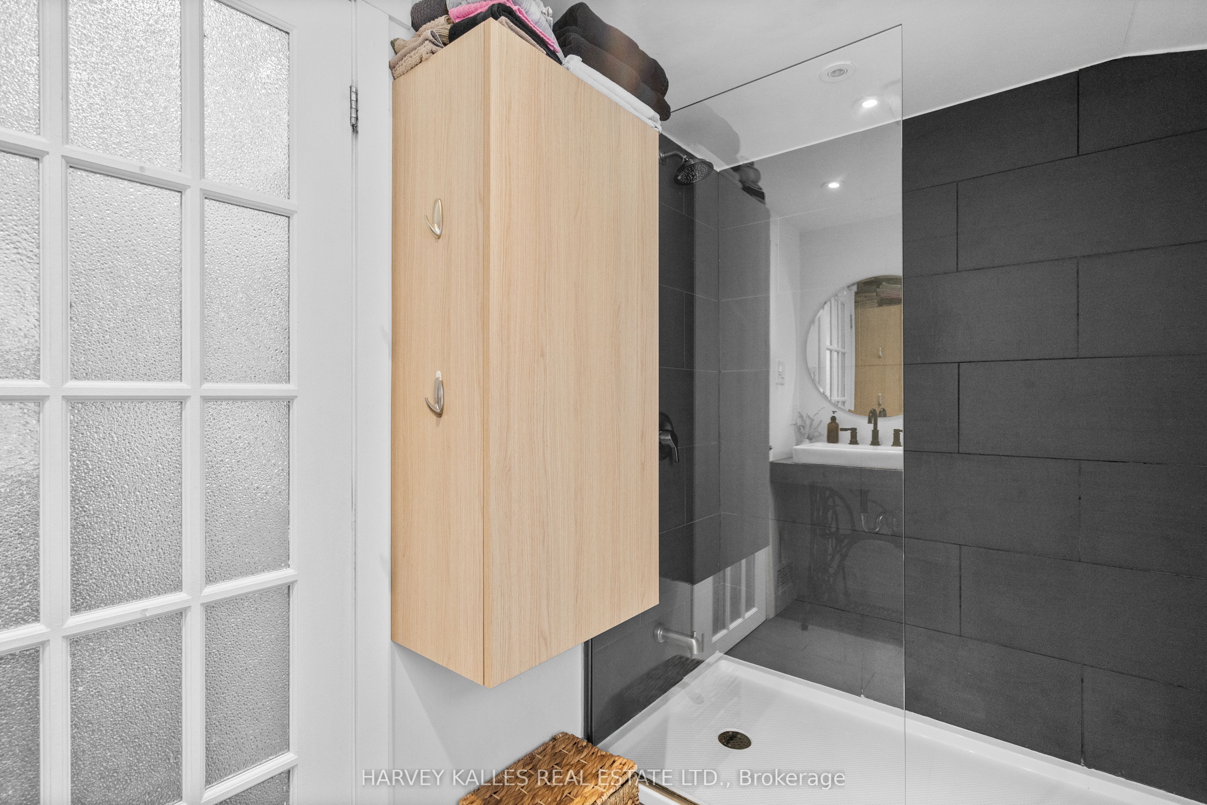 14 Manitoba Street Property Photo 20