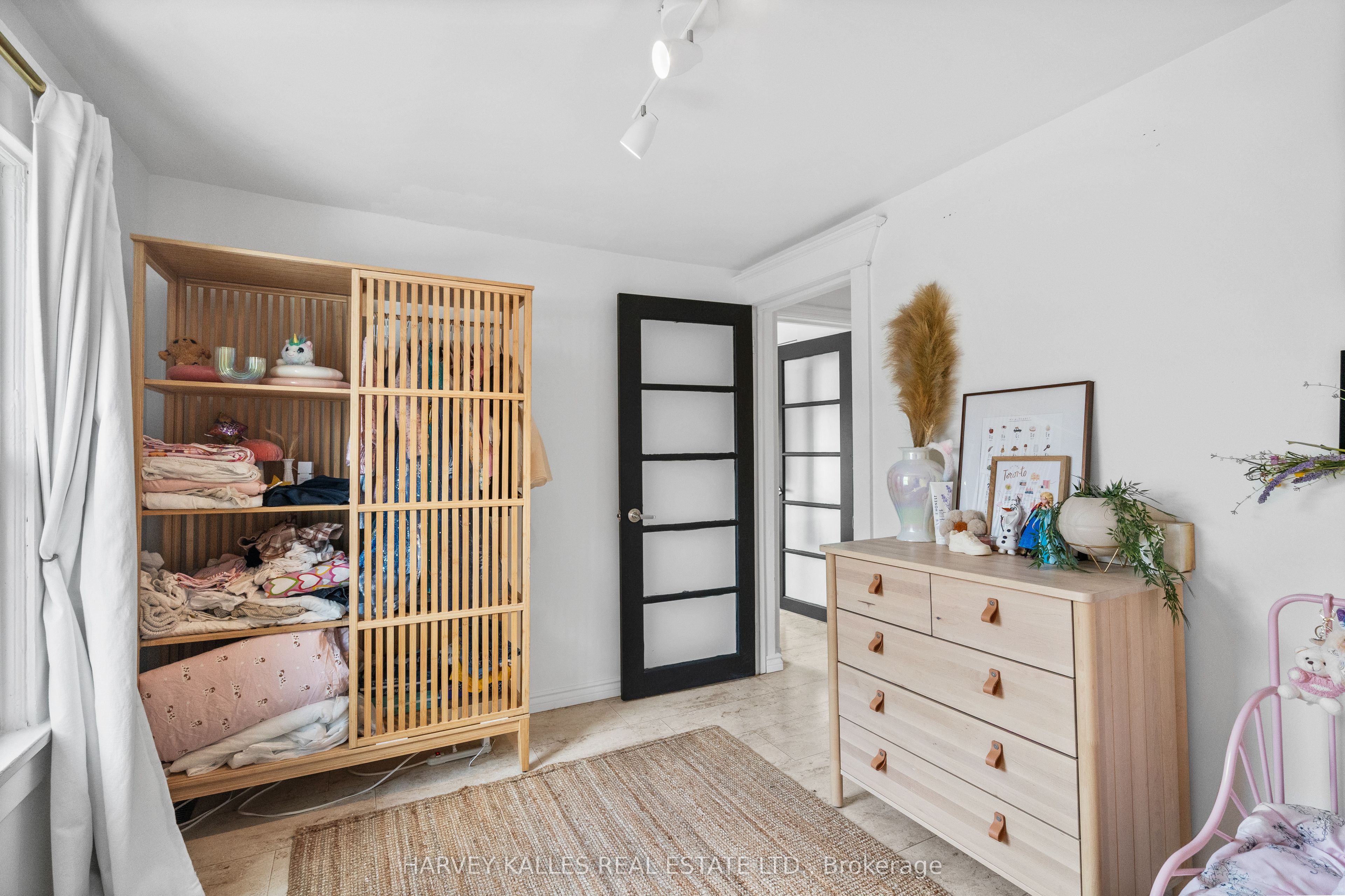 14 Manitoba Street Property Photo 33