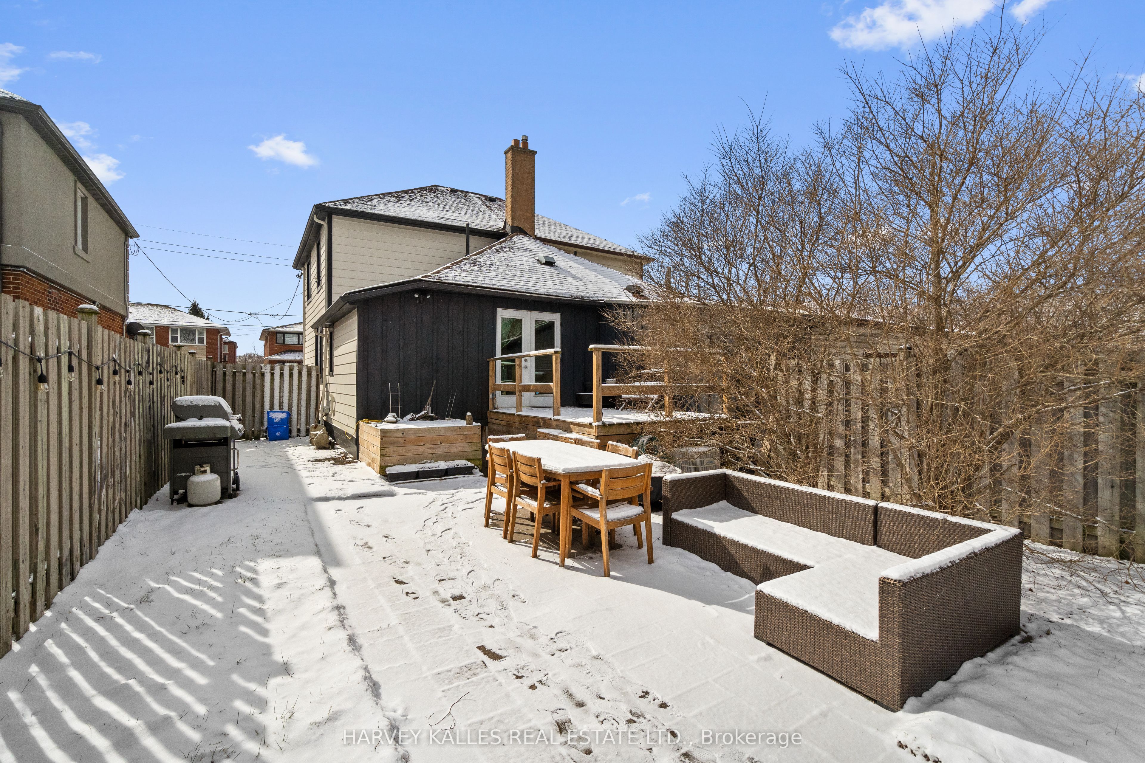14 Manitoba Street Property Photo 39