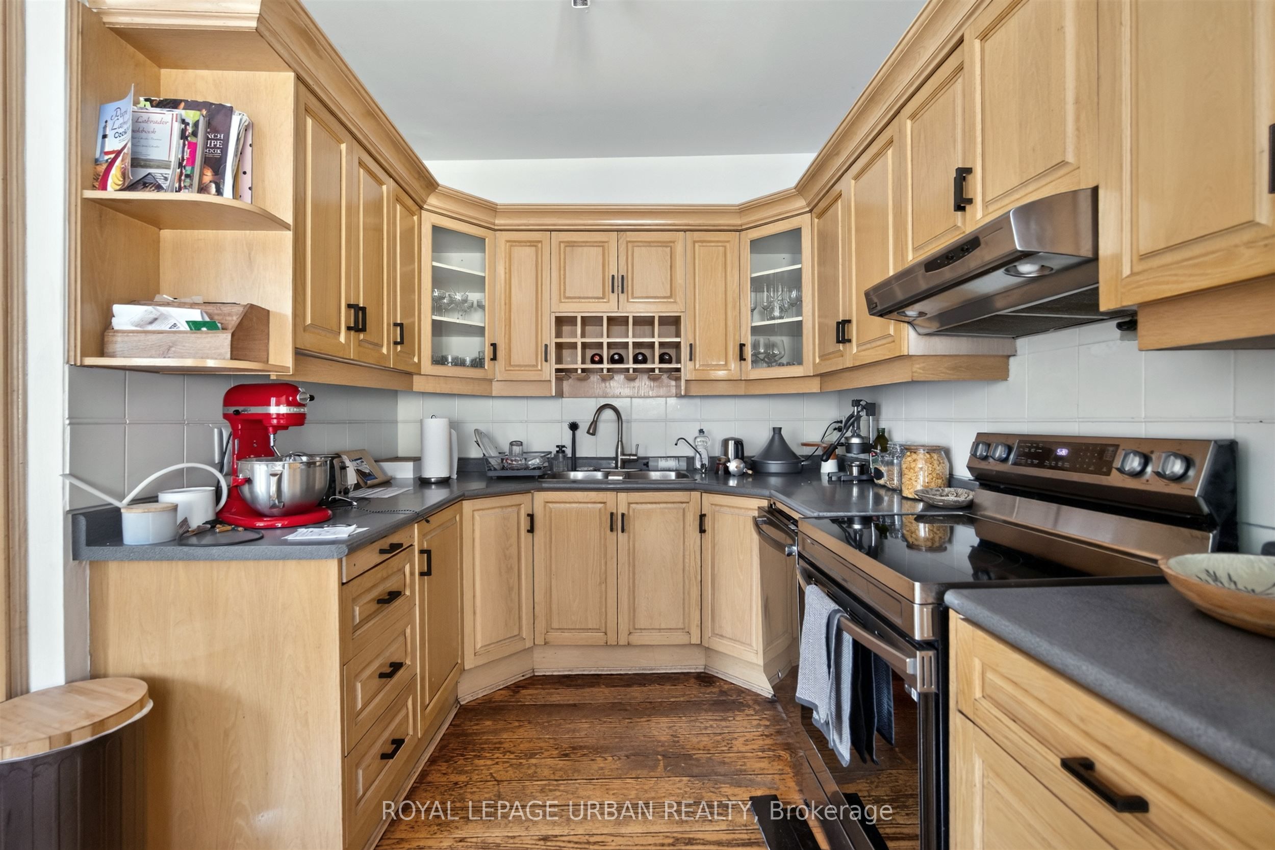 244 Indian Road Property Photo 10