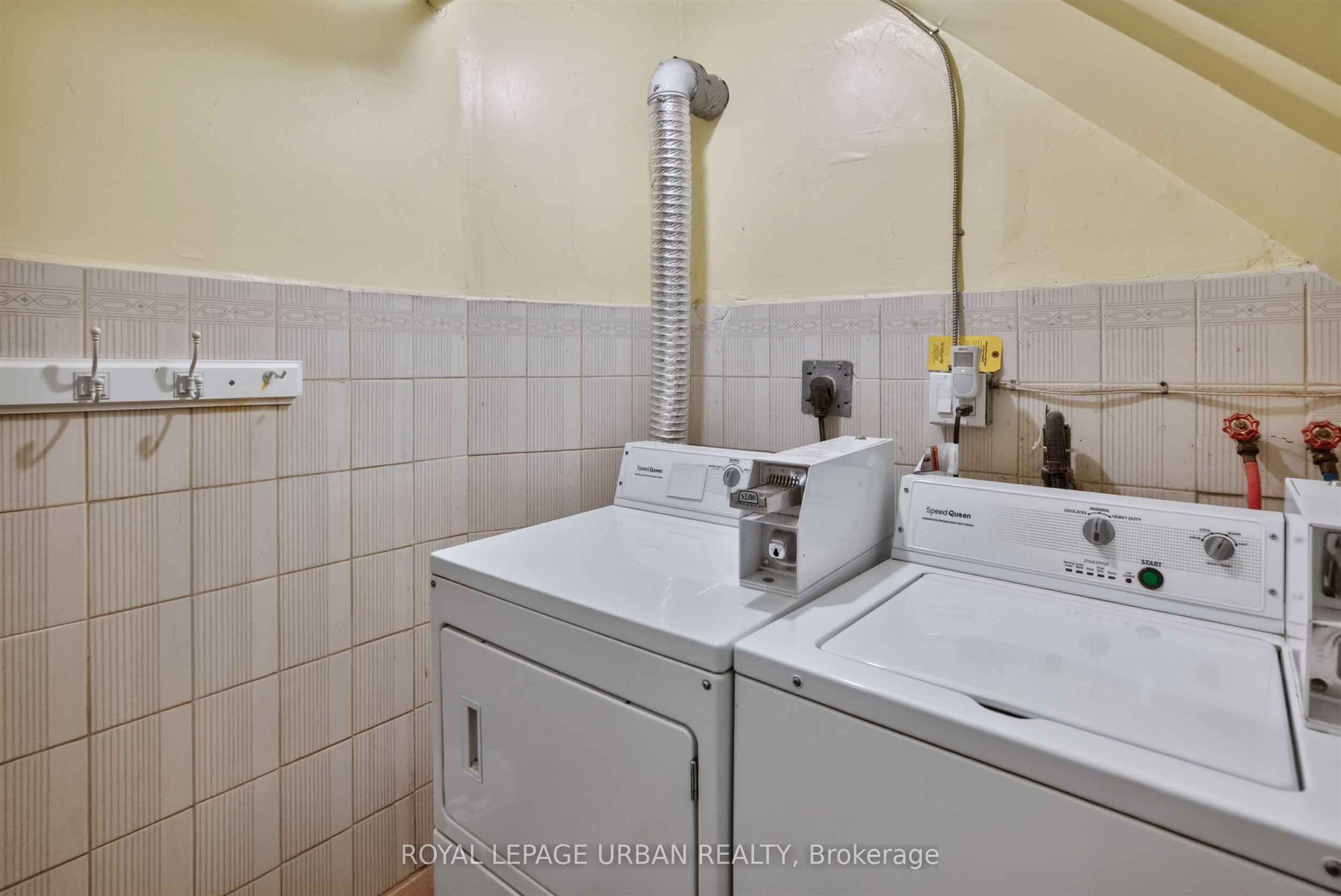 244 Indian Road Property Photo 45
