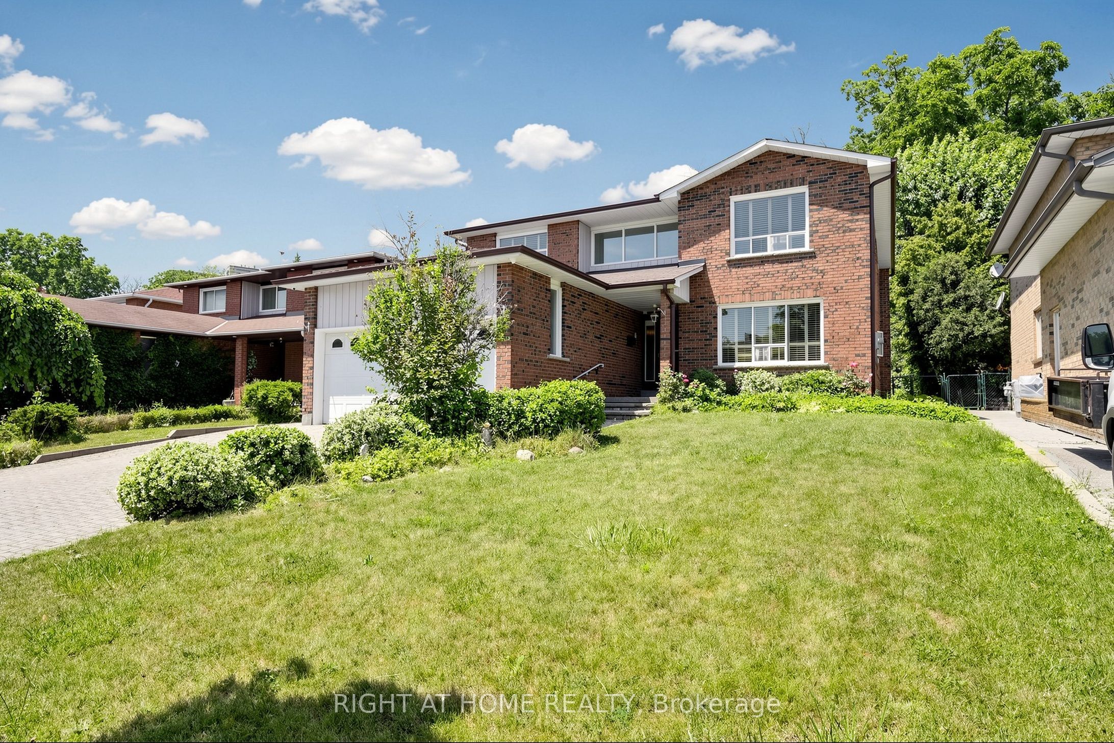 2614 Pollard Drive Property Photo 2