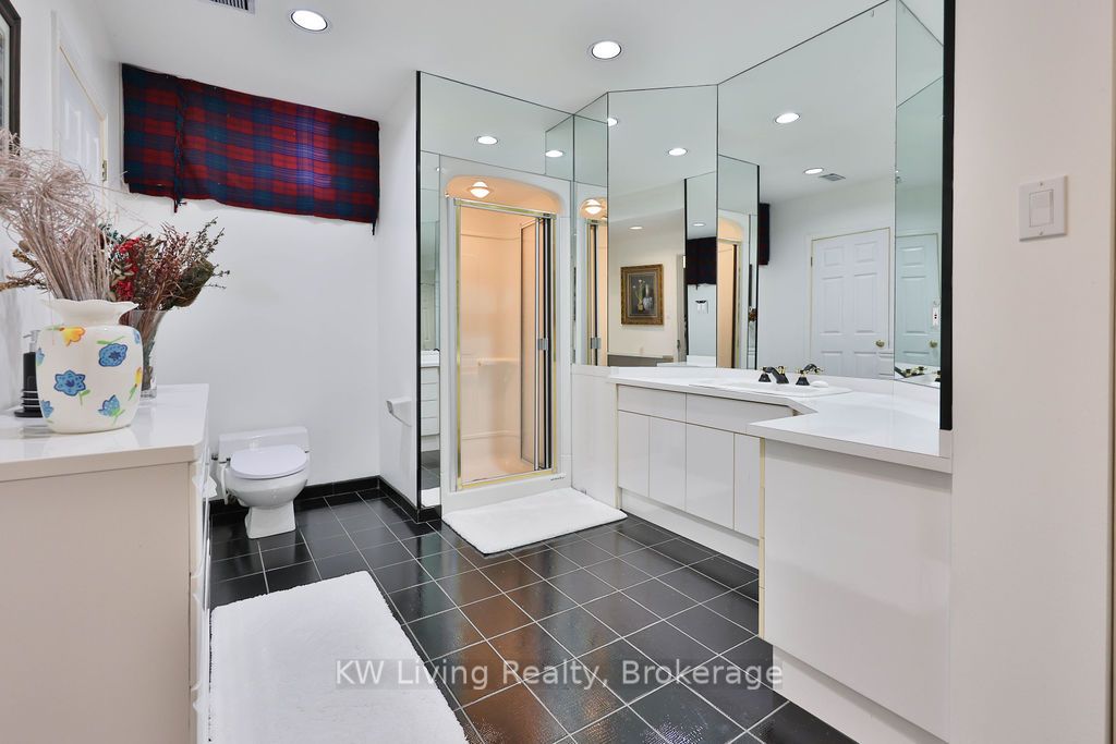 1070 Geran Crescent Property Photo 31