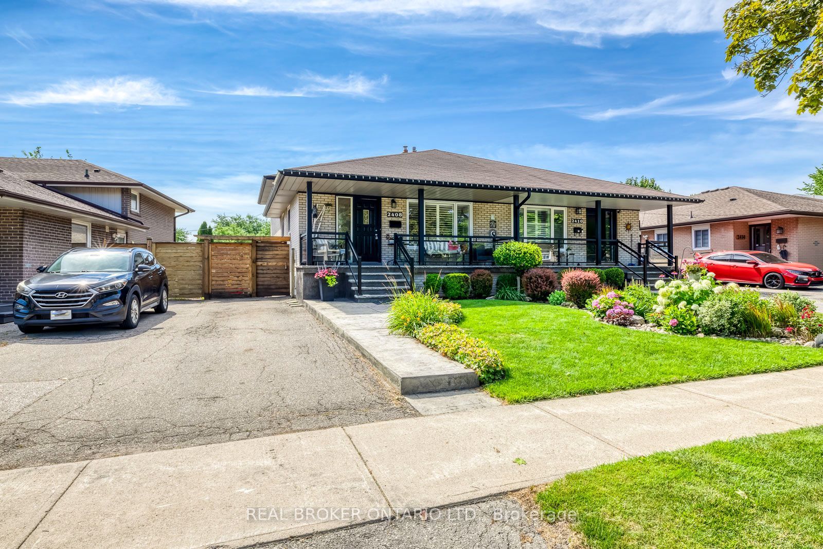 2408 Padstow Crescent Property Photo 1