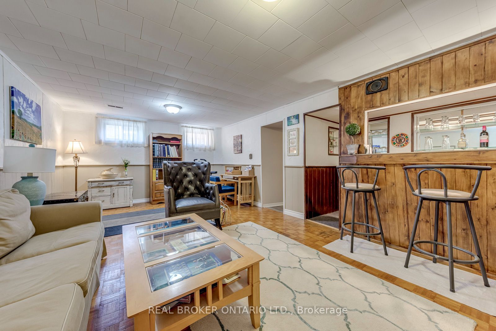 2408 Padstow Crescent Property Photo 27
