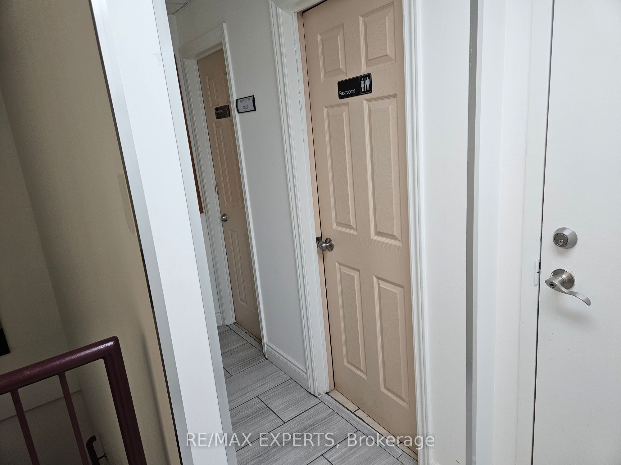 1270 Finch Avenue W 2 Property Photo 4