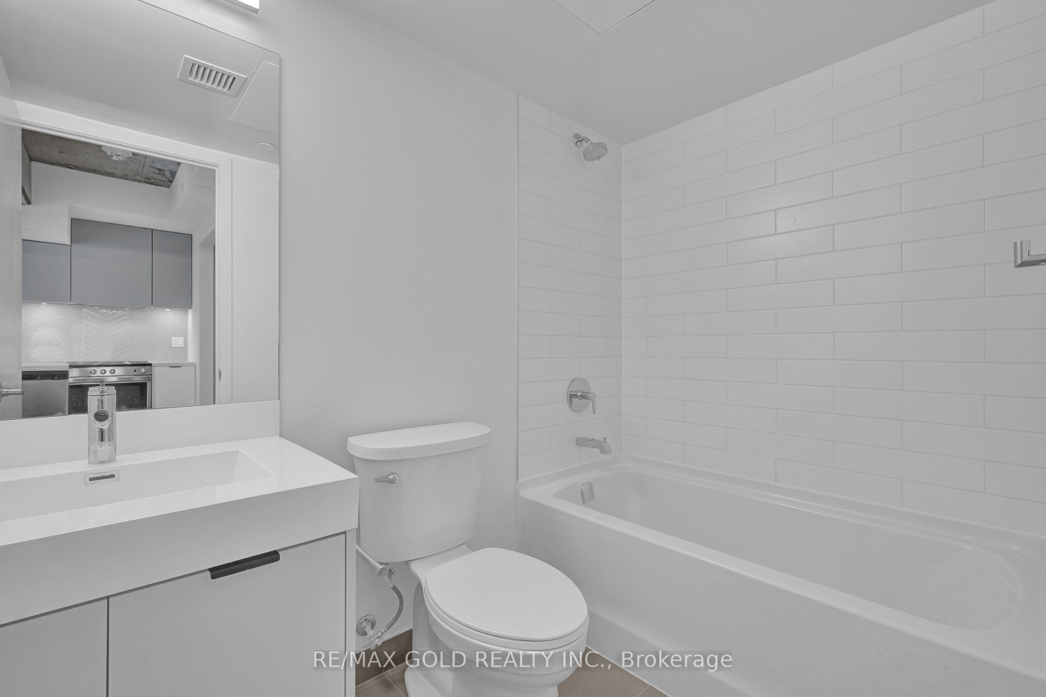 57 Brock Avenue 211 Property Photo 19