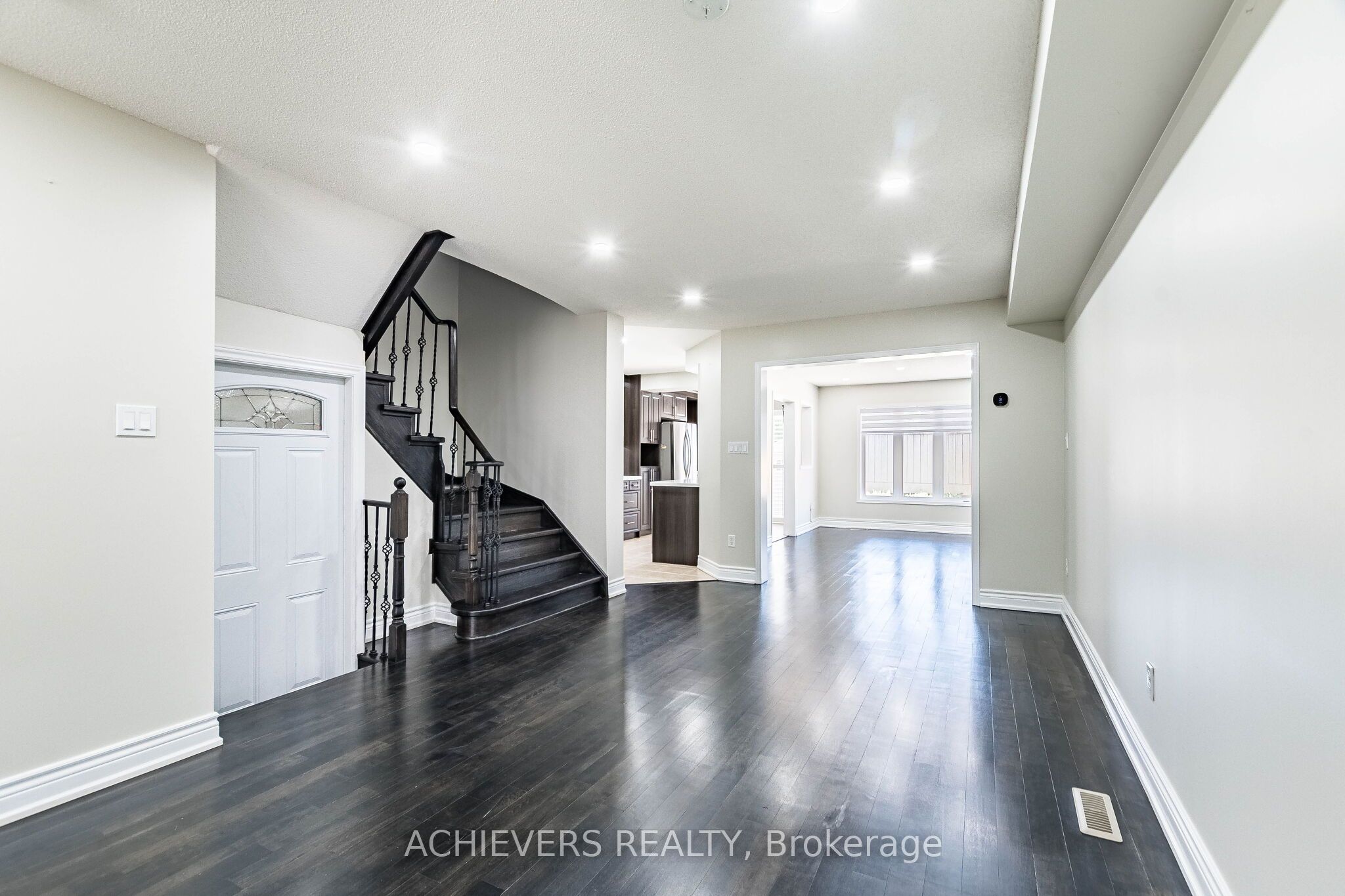 74 Charcoal Way Property Photo 6