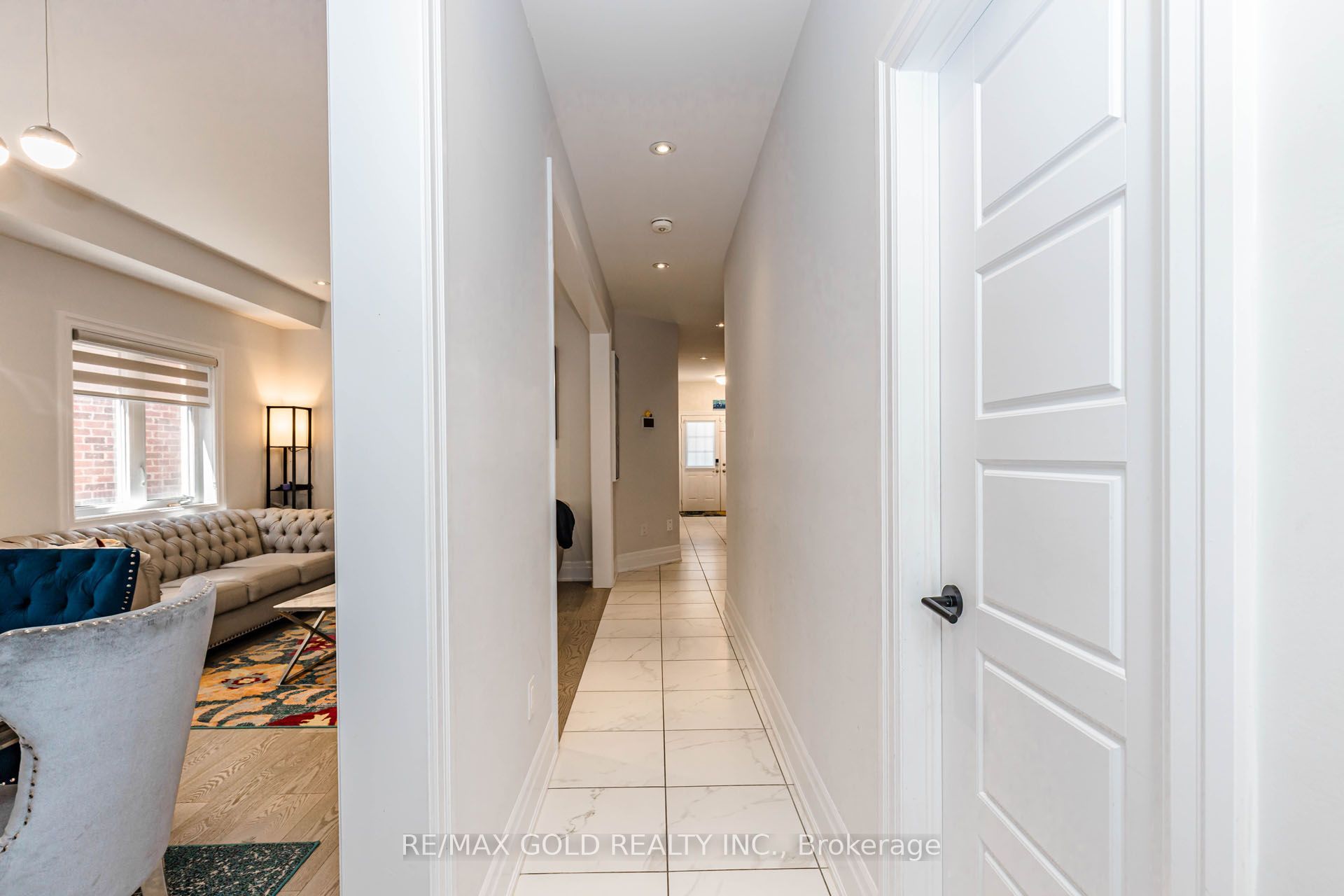 7 Overstone Road Property Photo 6