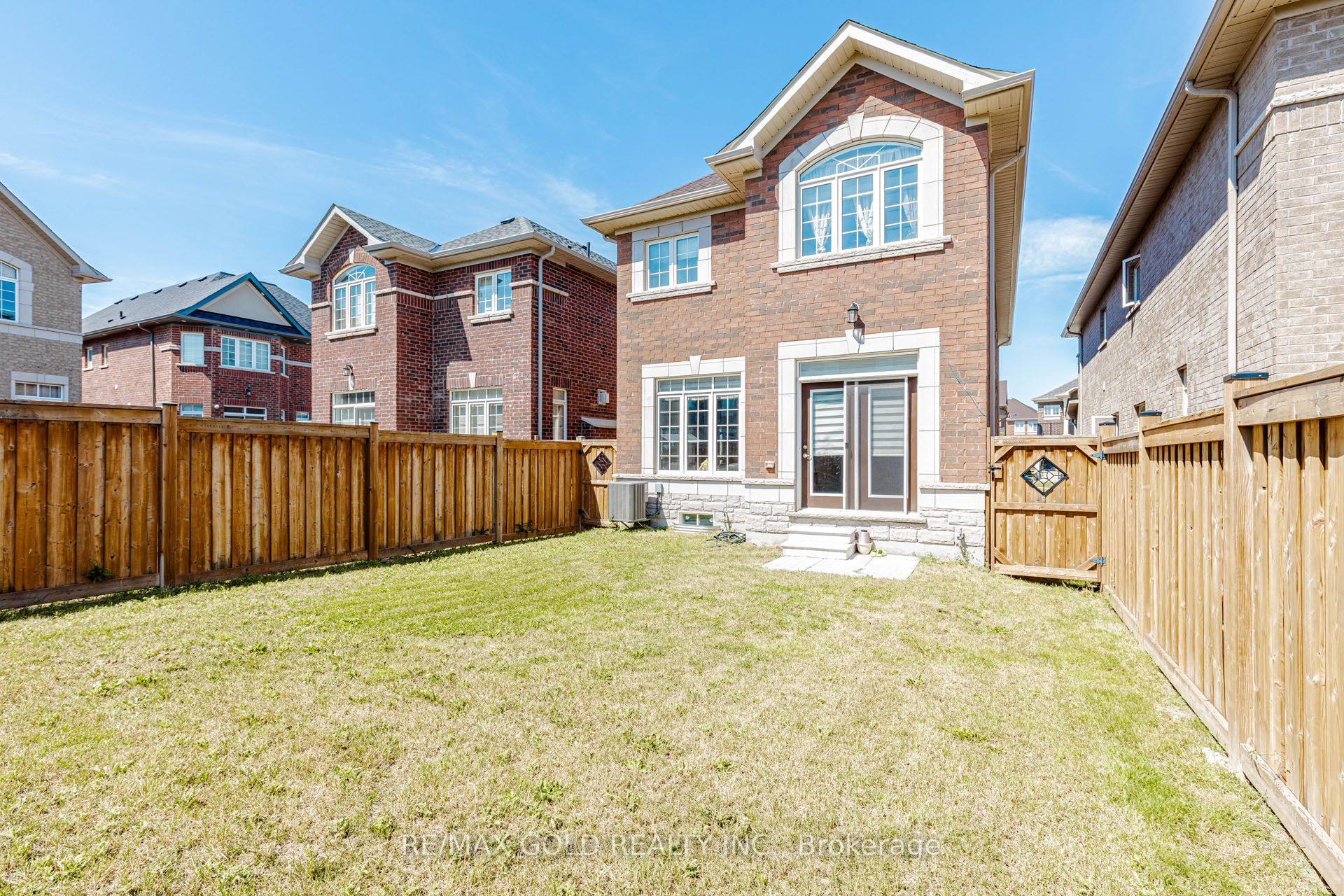 7 Overstone Road Property Photo 39
