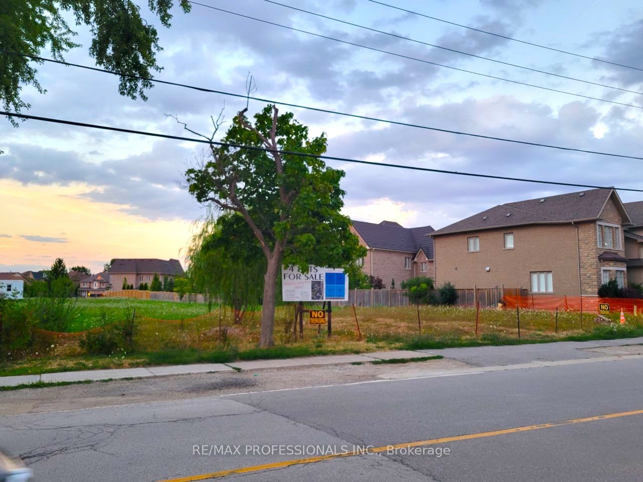 6833 Second Line W Property Photo 1