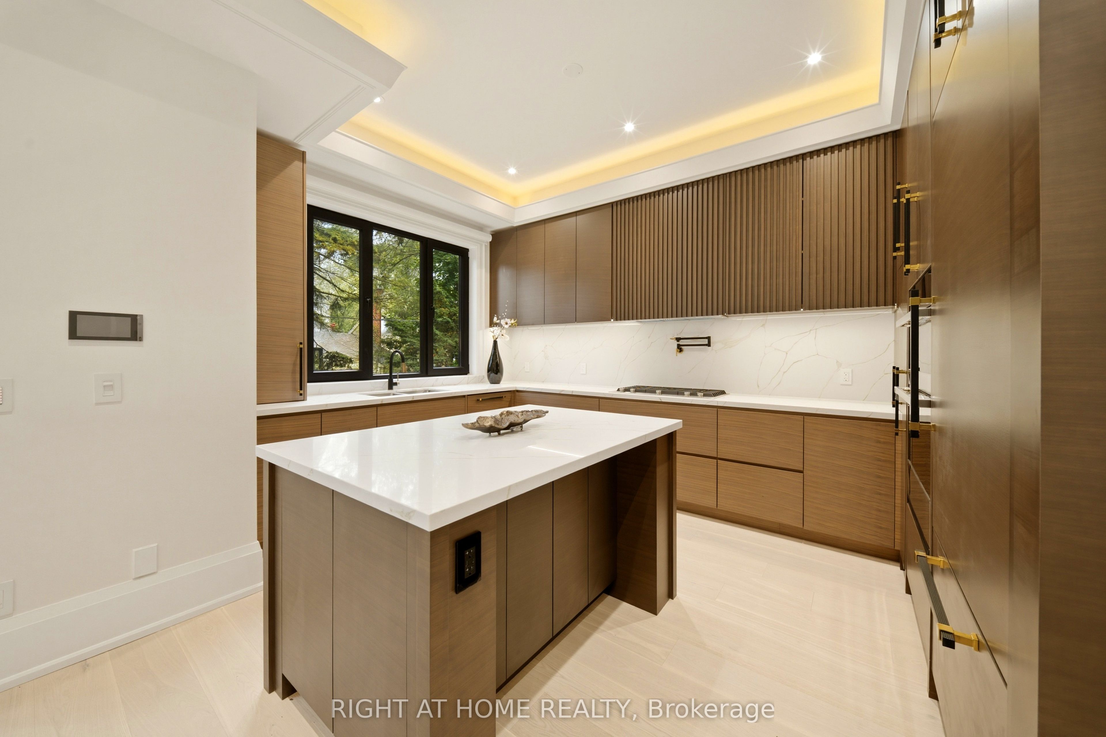 28 Pine Avenue Property Photo 10