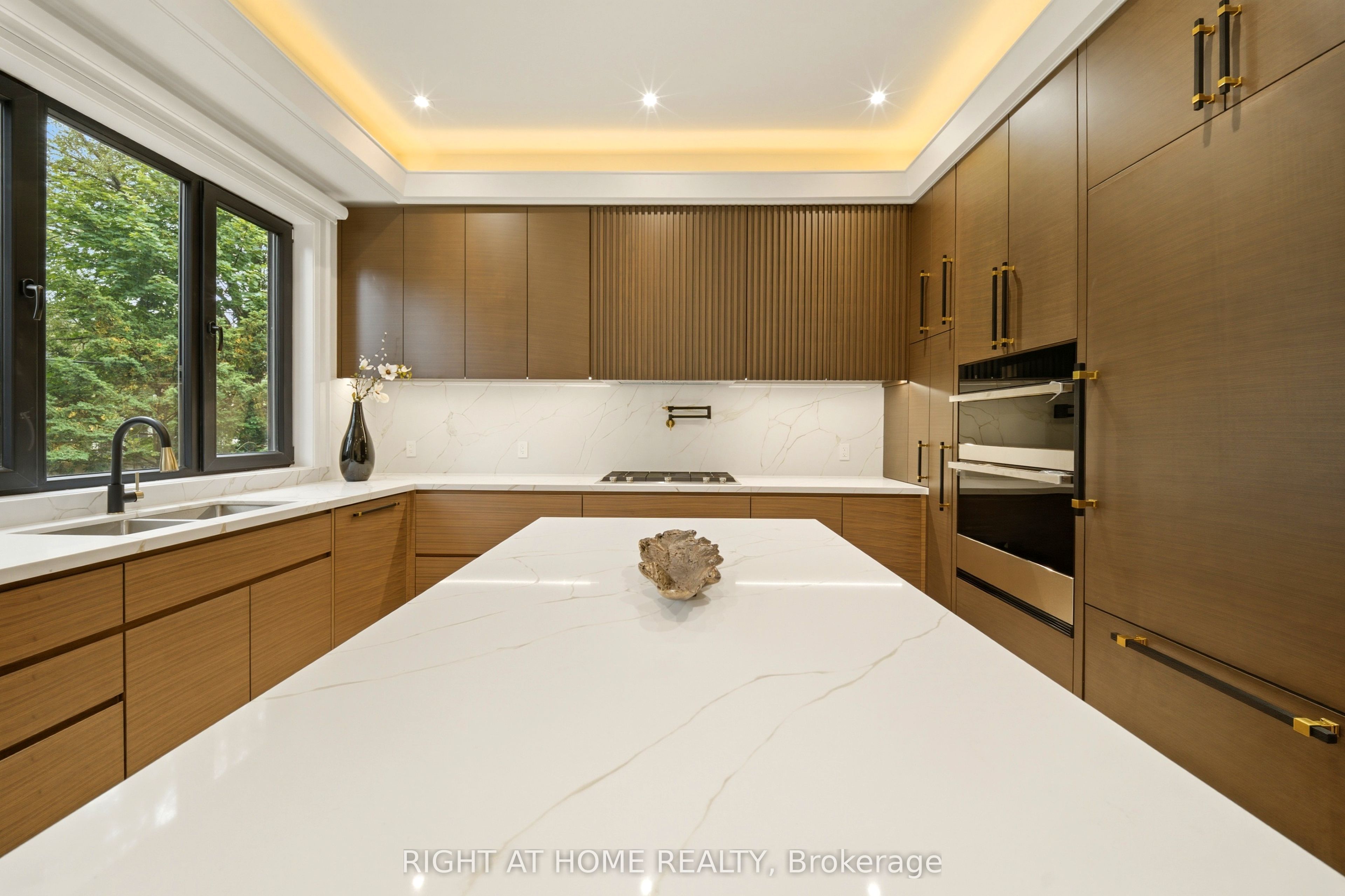 28 Pine Avenue Property Photo 11