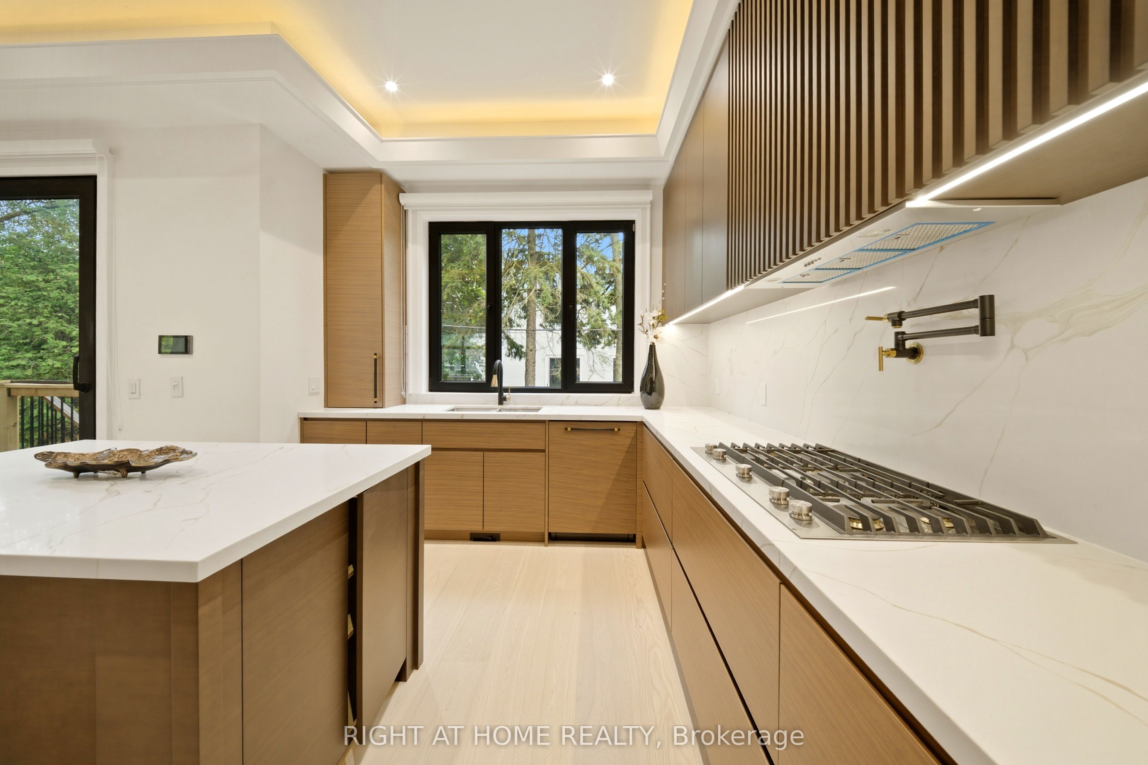 28 Pine Avenue Property Photo 12
