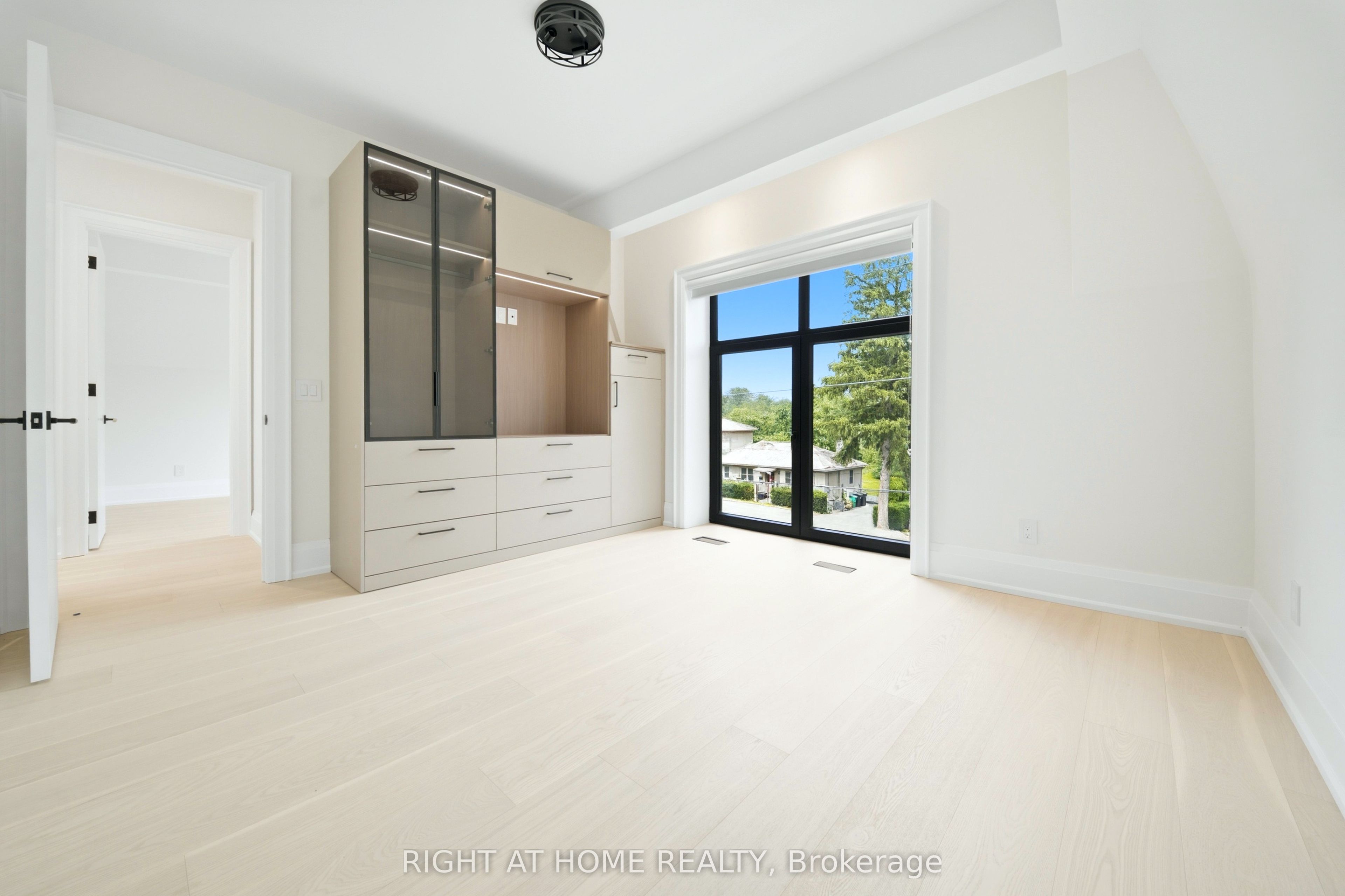 28 Pine Avenue Property Photo 24