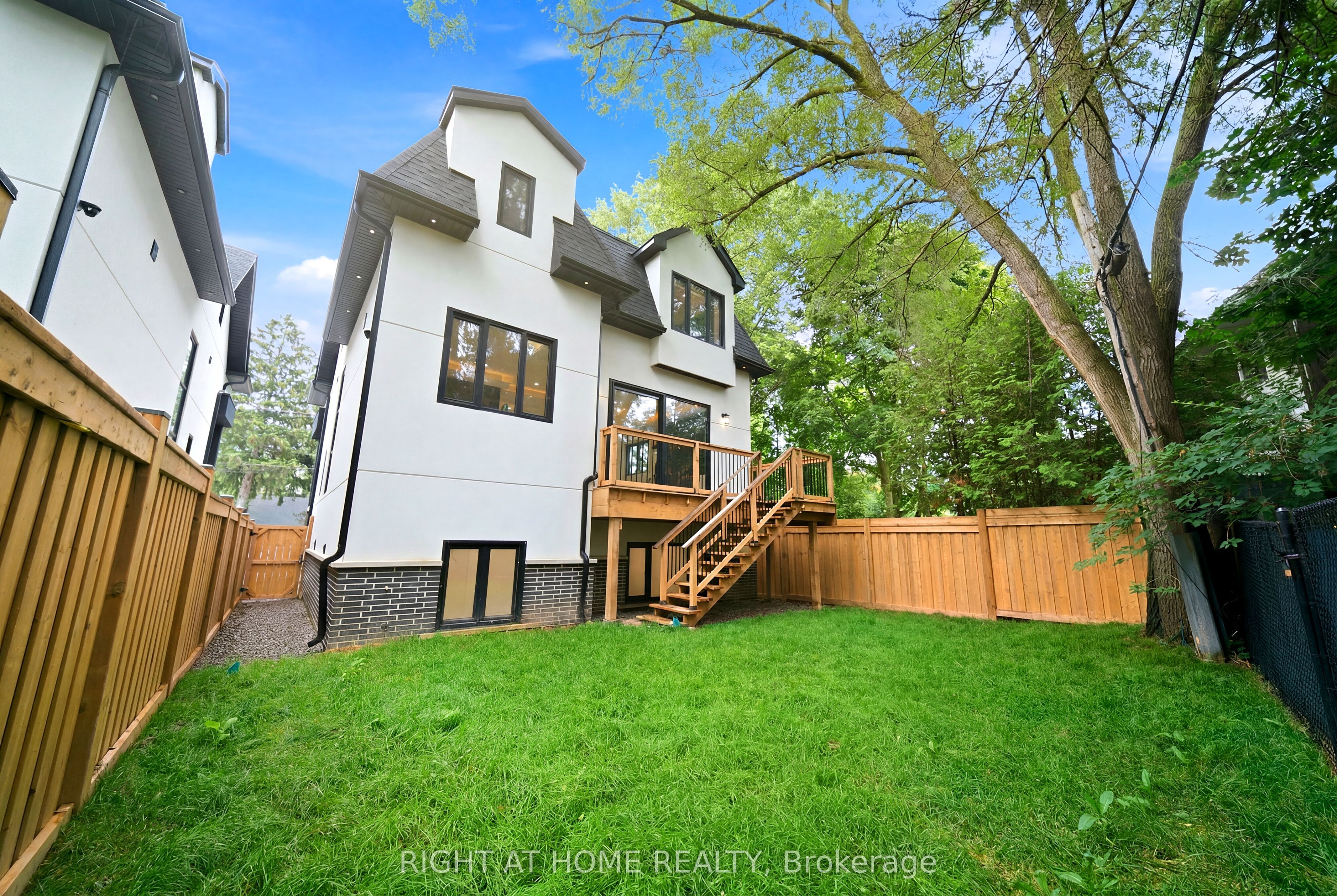 28 Pine Avenue Property Photo 46