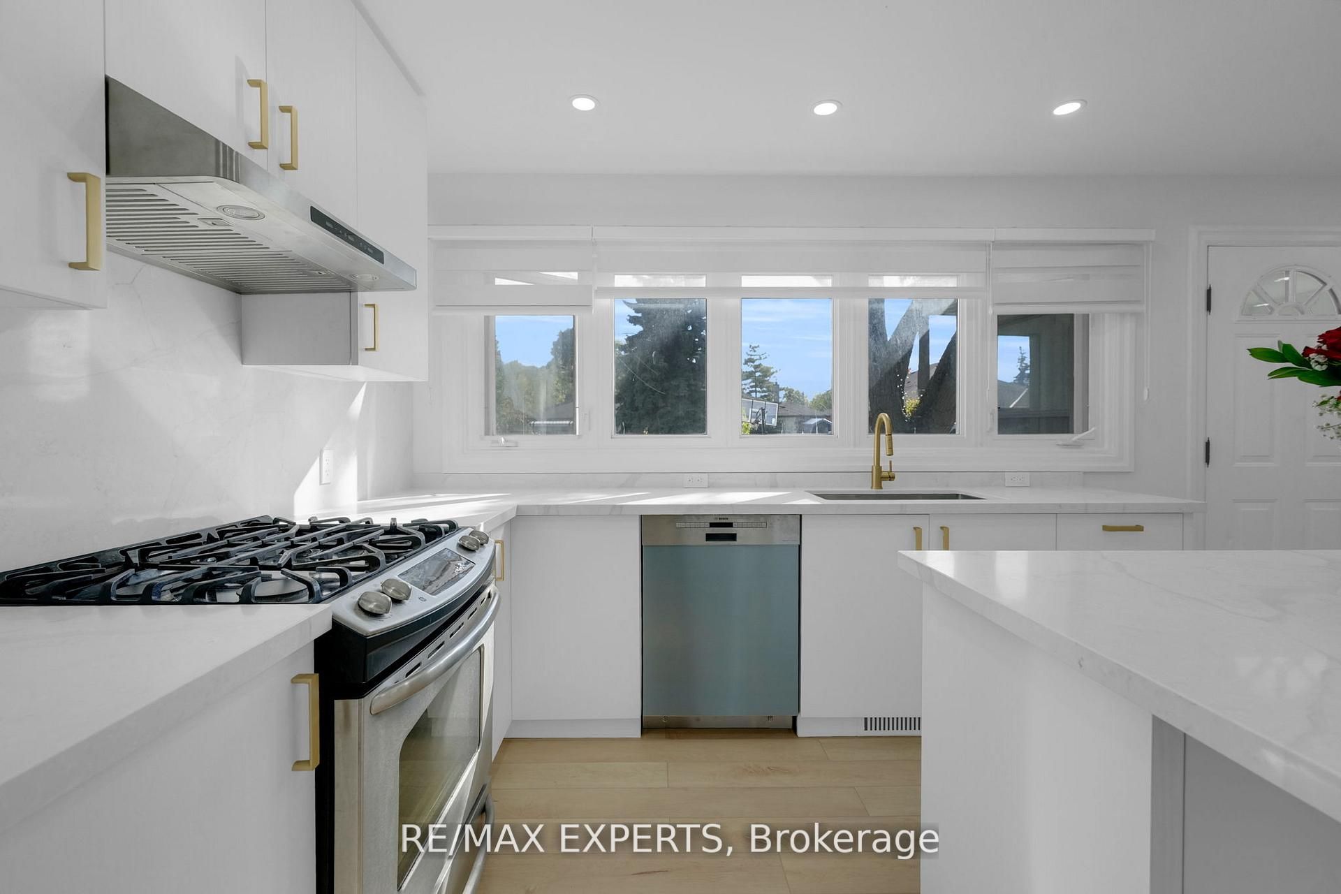 100 Wallasey Avenue Property Photo 8