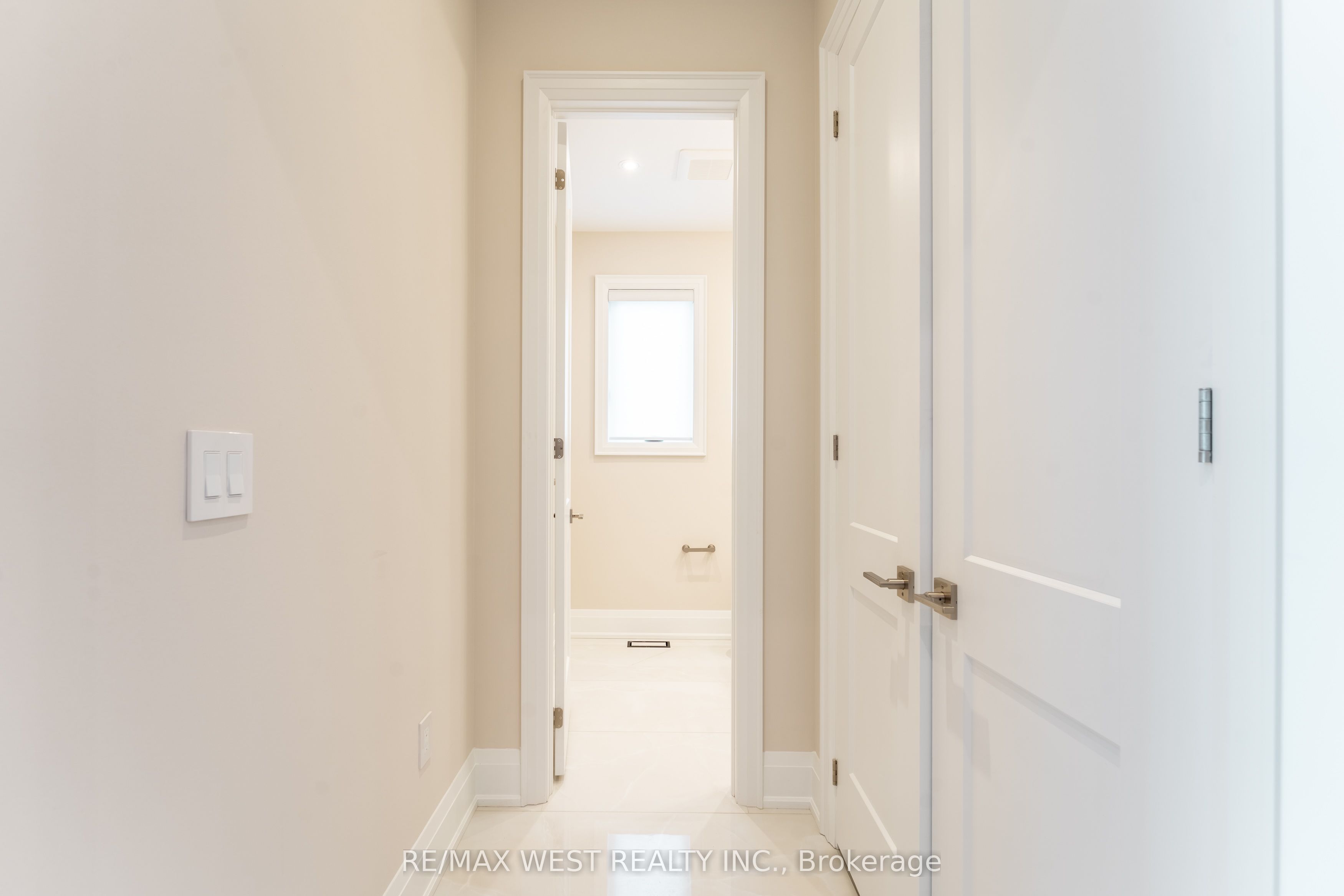 119 Jay Street Property Photo 6