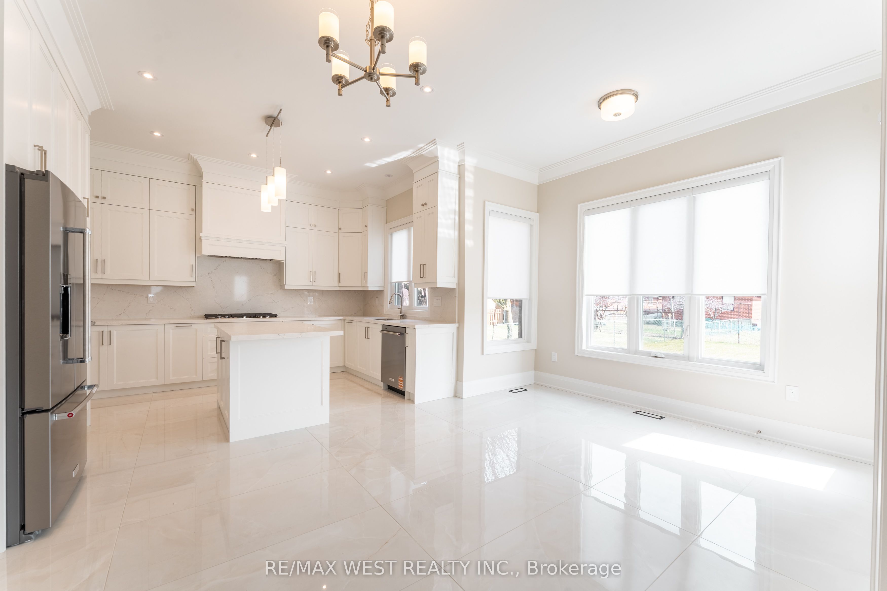 119 Jay Street Property Photo 13