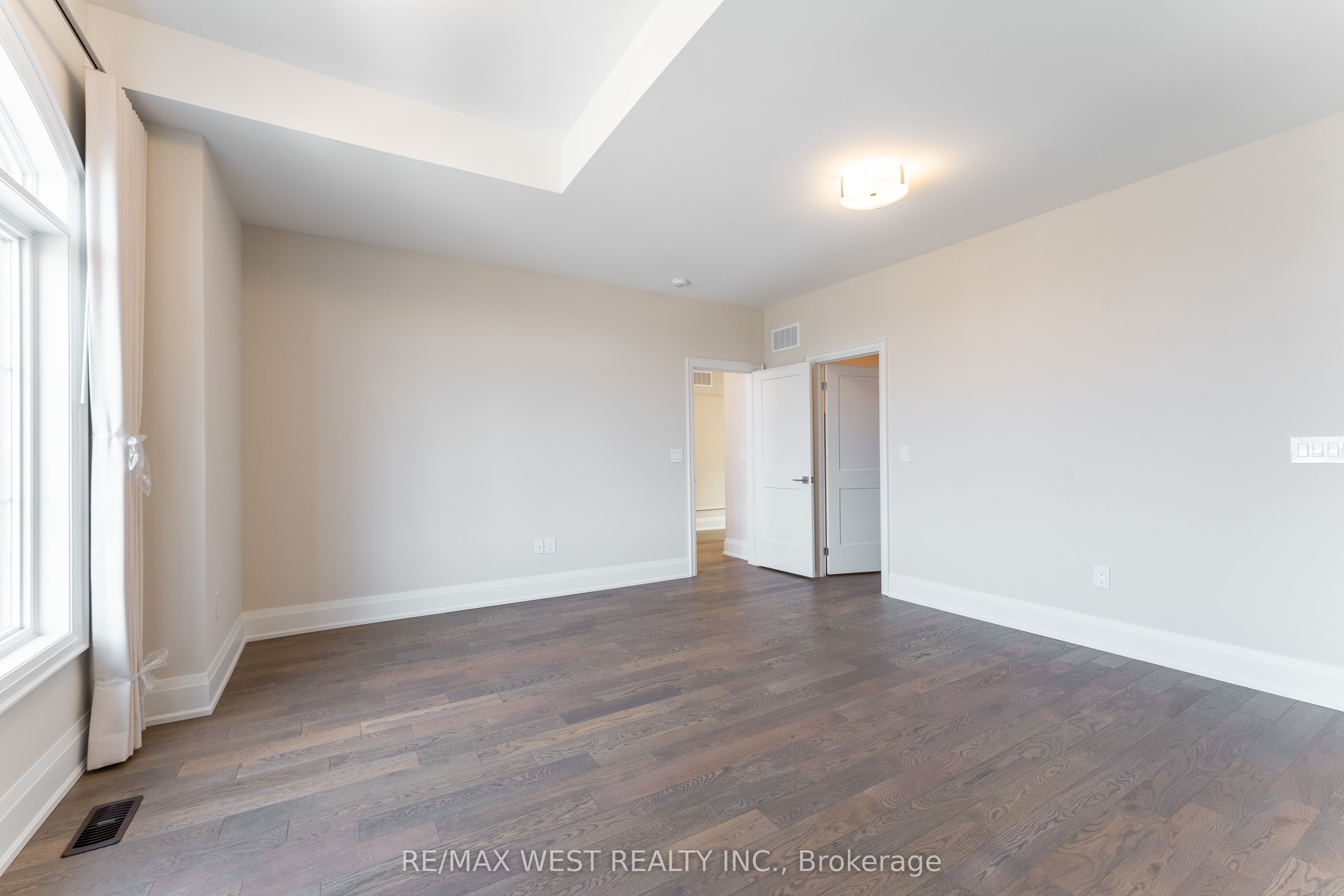 119 Jay Street Property Photo 23