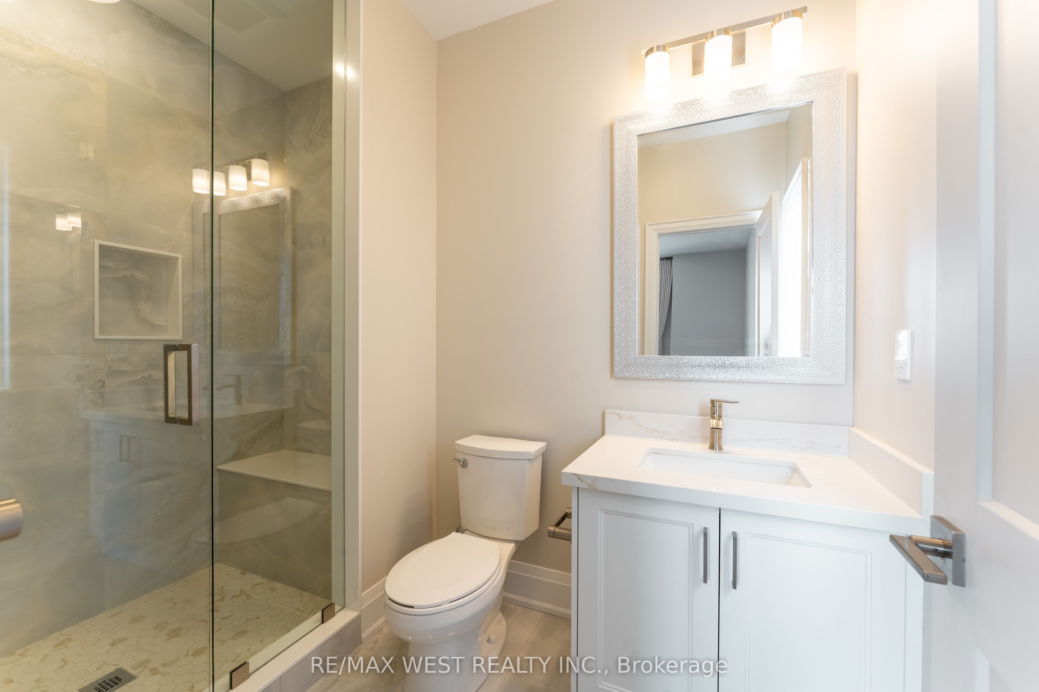 119 Jay Street Property Photo 24