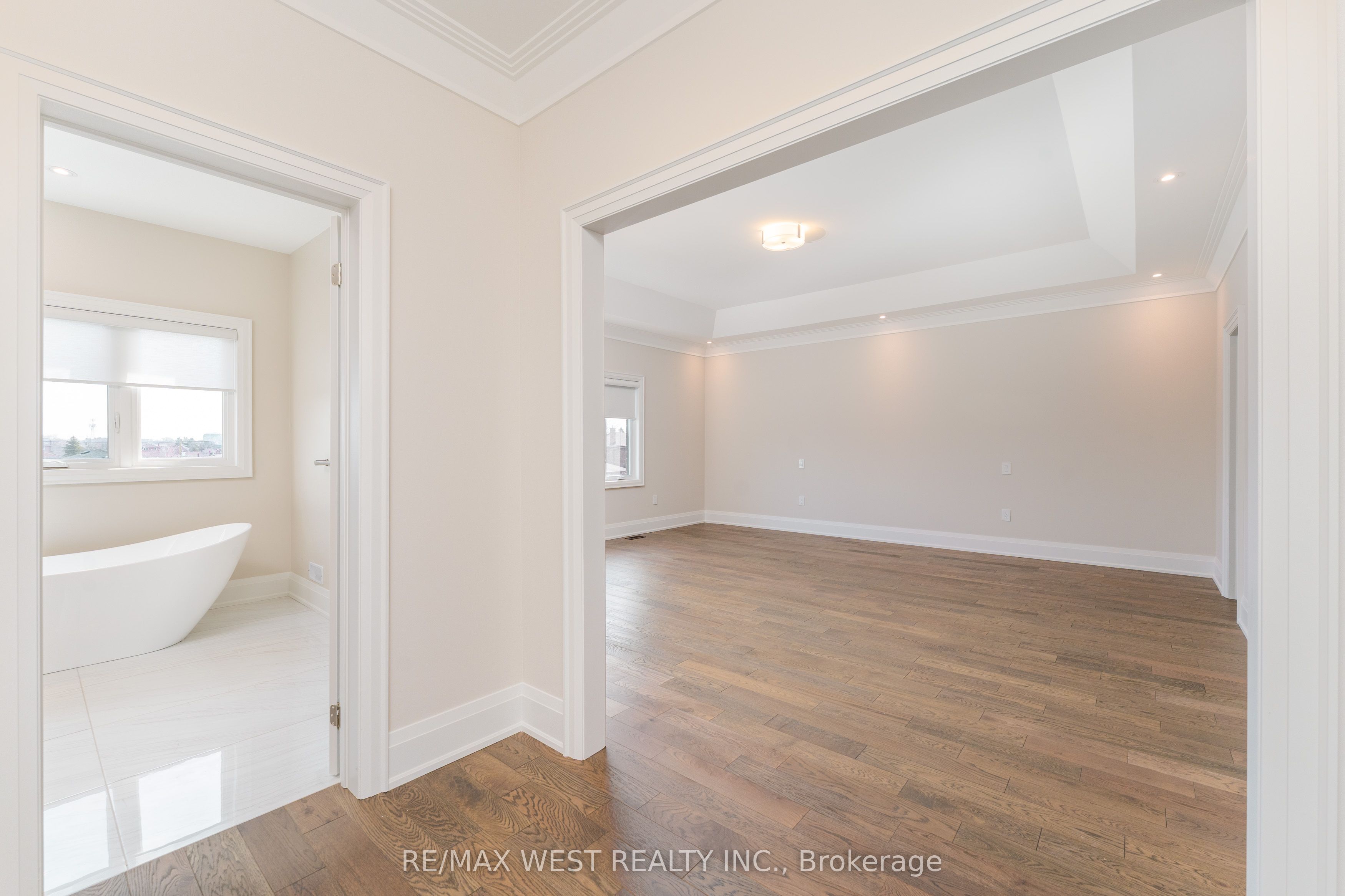 119 Jay Street Property Photo 33