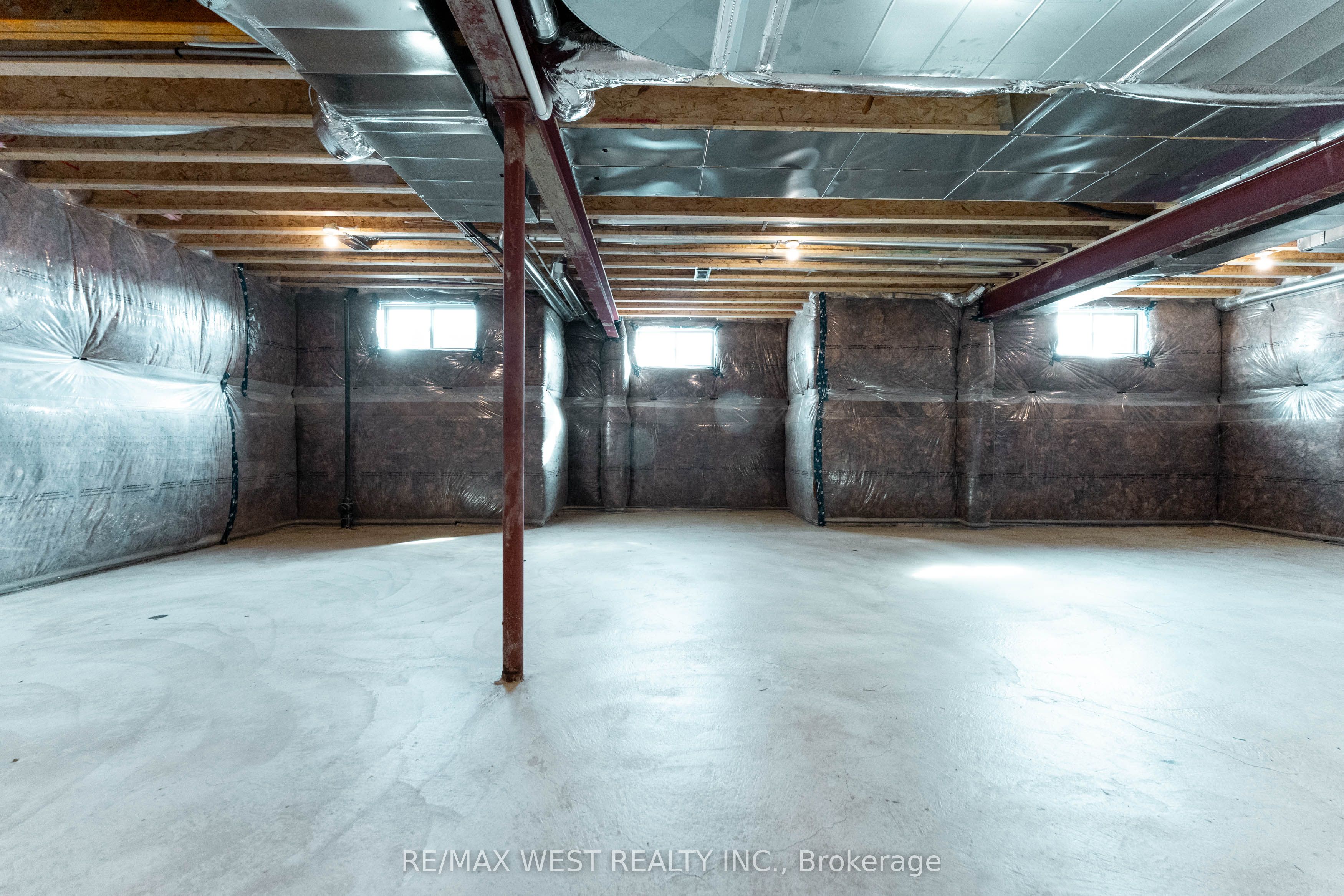 119 Jay Street Property Photo 43