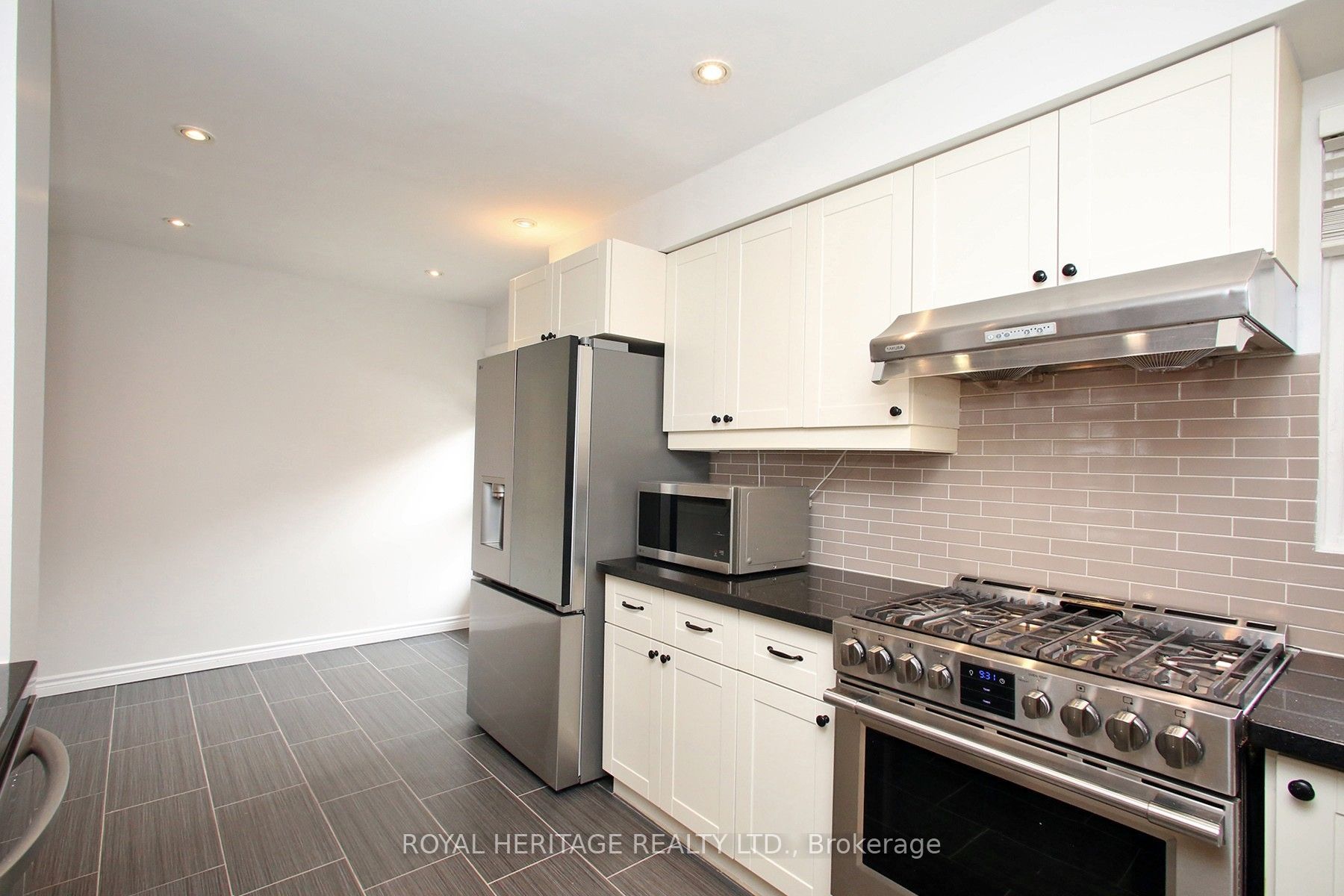 24 Reid Drive 6 Property Photo 5