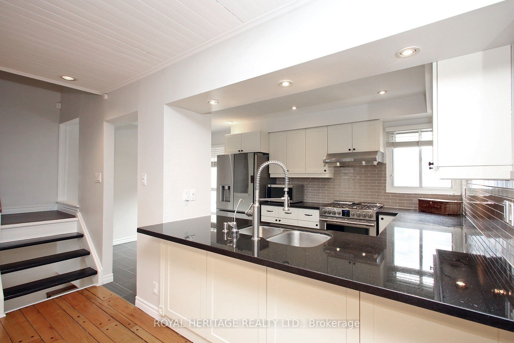 24 Reid Drive 6 Property Photo 7