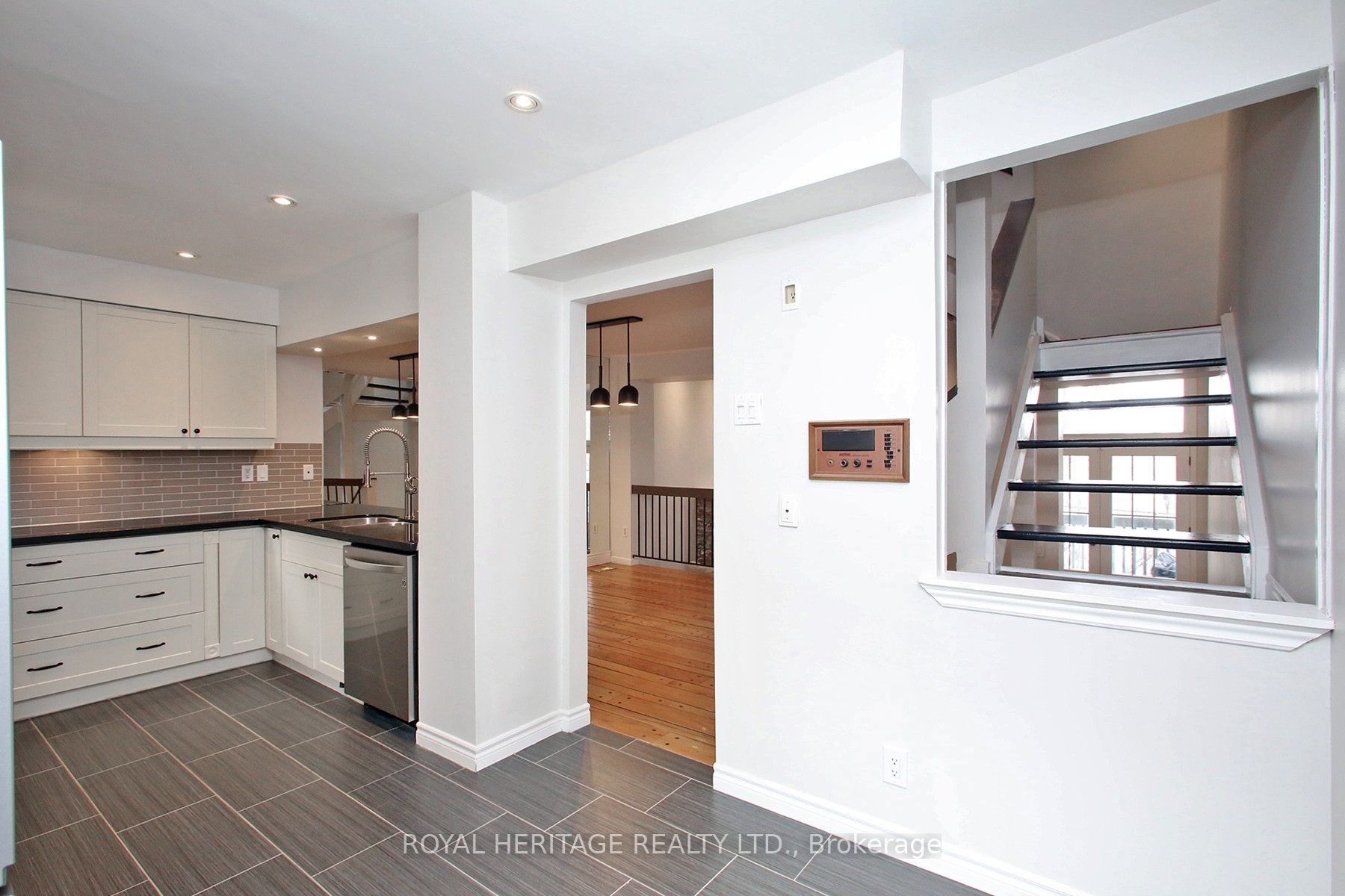 24 Reid Drive 6 Property Photo 10