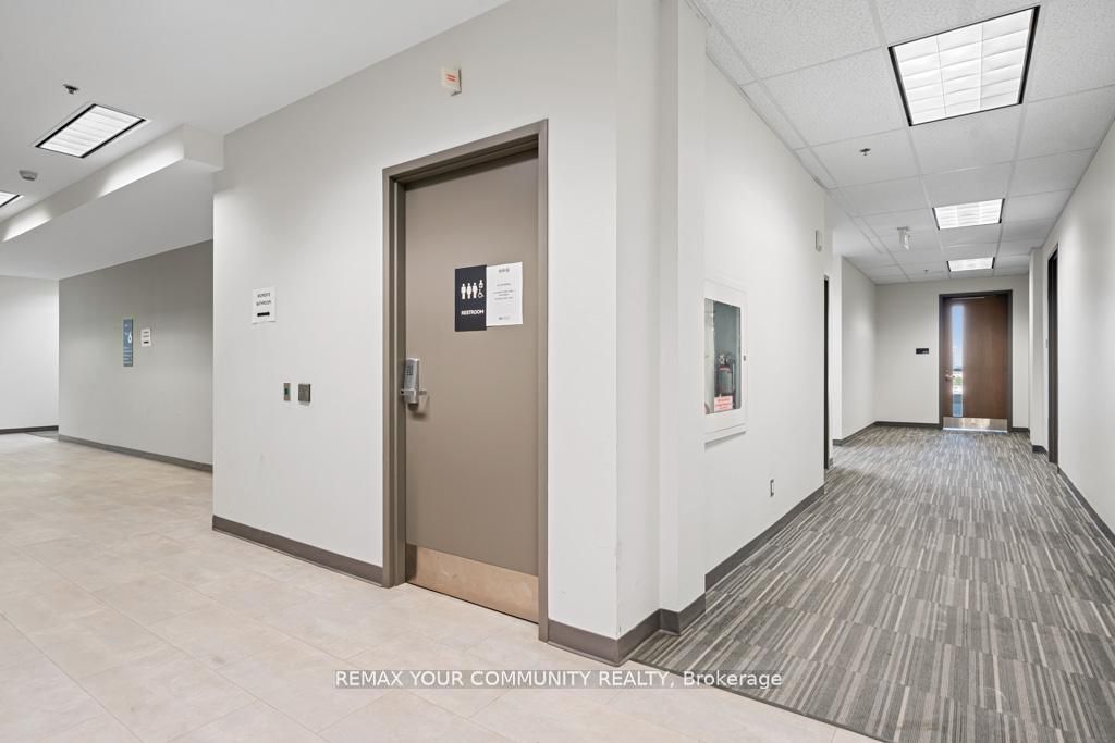 1275 Finch Avenue W 610 Property Photo 17