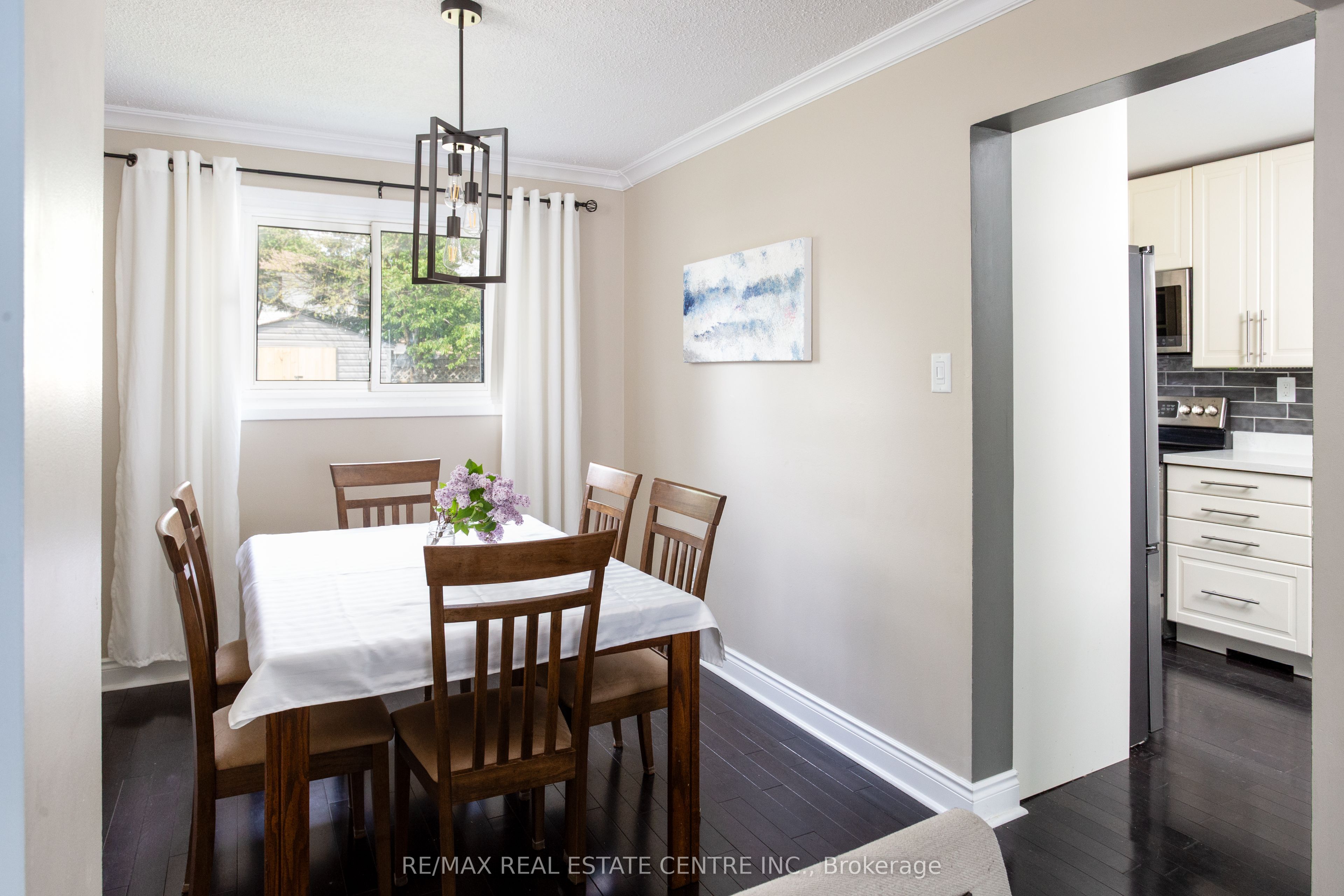 289 Archdekin Drive Property Photo 13