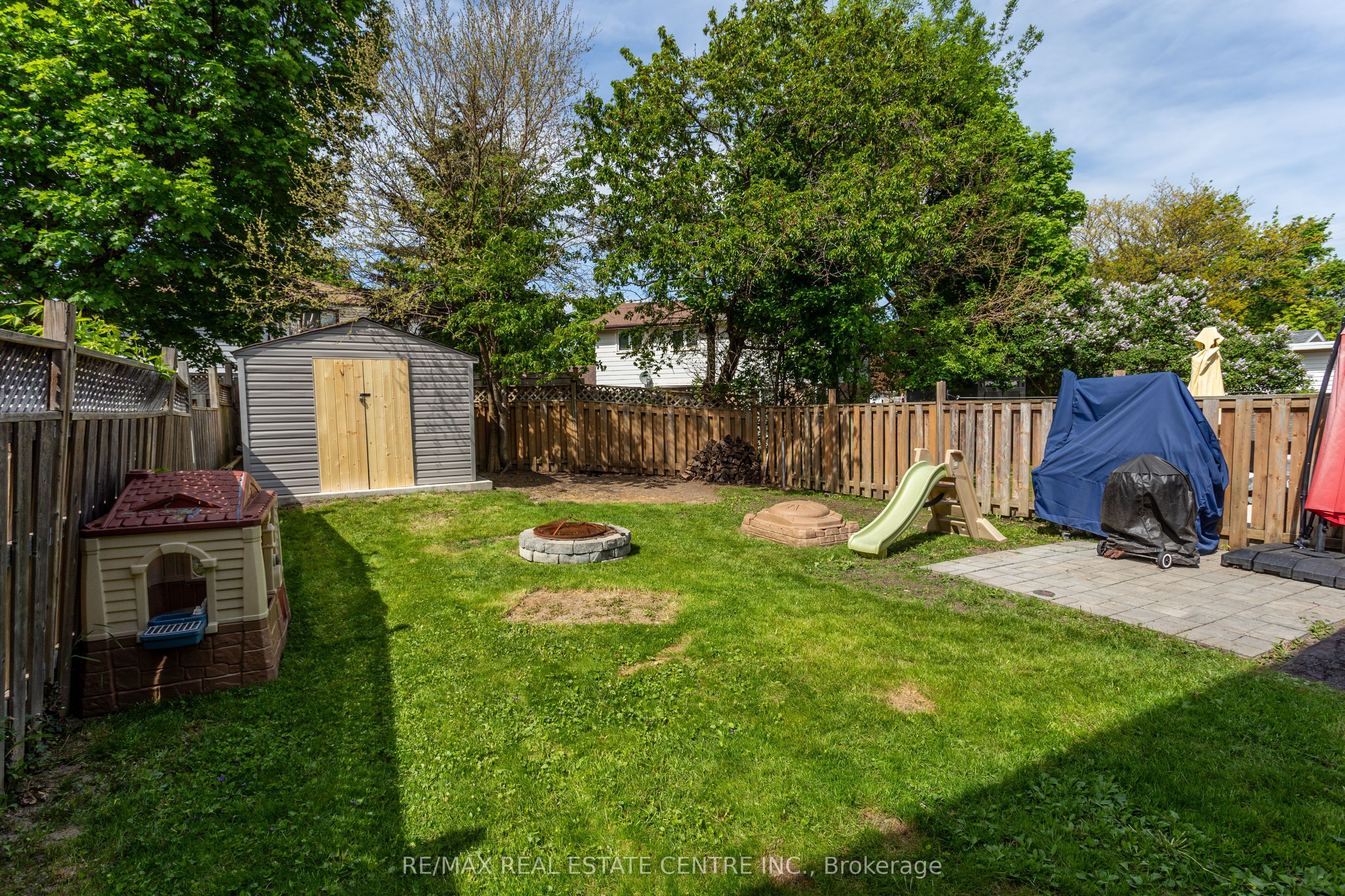 289 Archdekin Drive Property Photo 37
